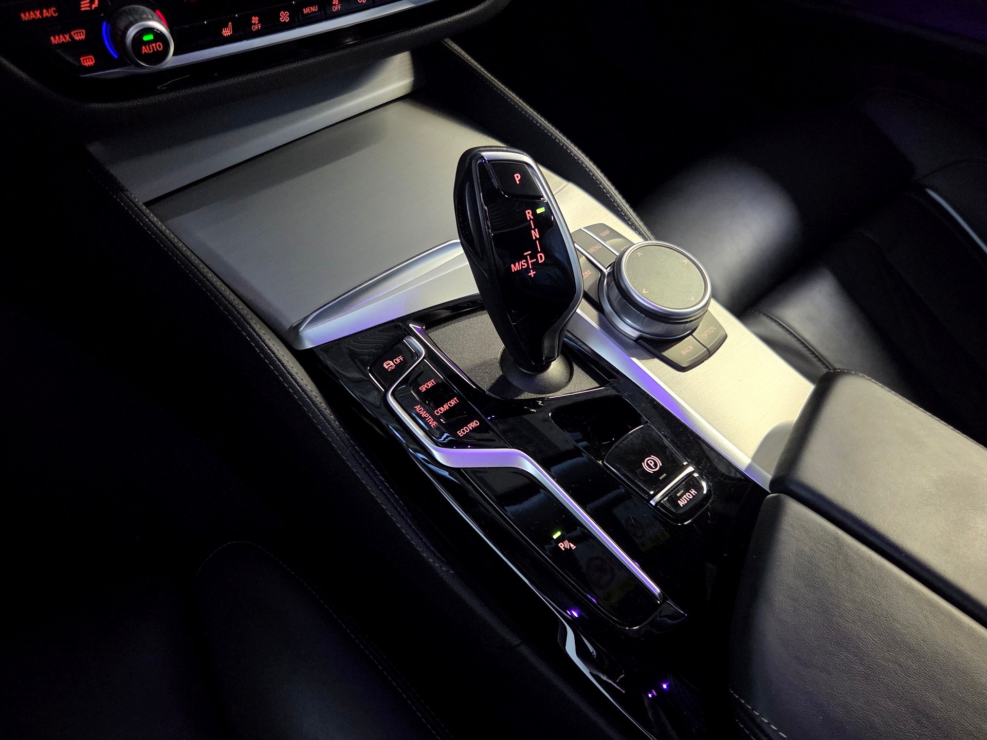 BMW 530d xDrive M-Sport Touring-image-20