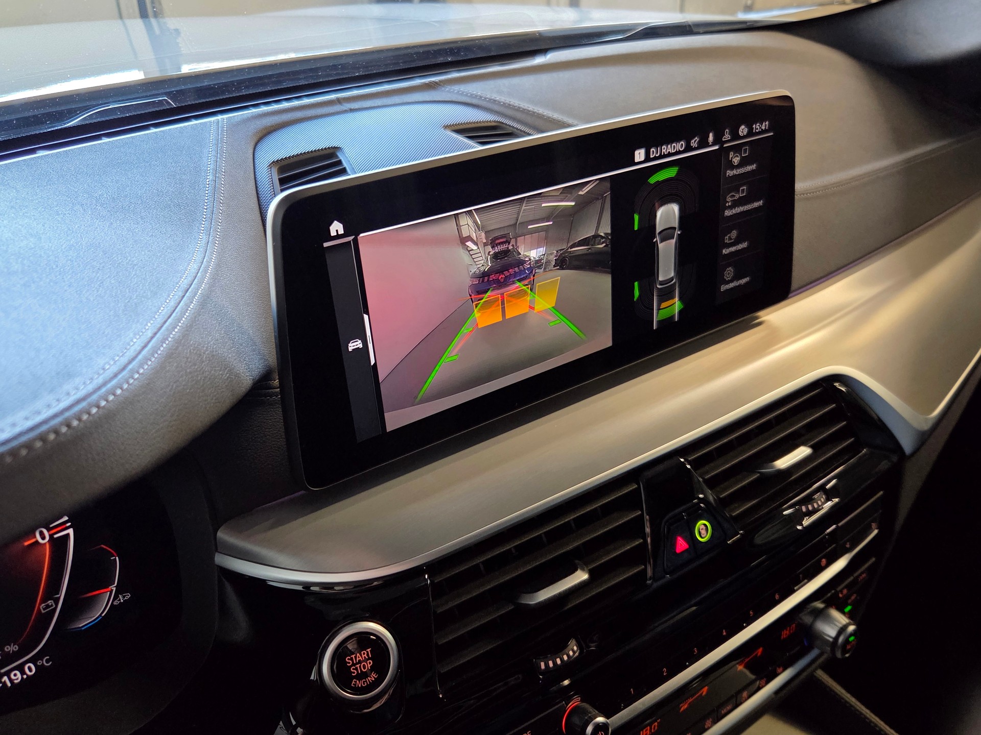 BMW 530d xDrive M-Sport Touring-image-5
