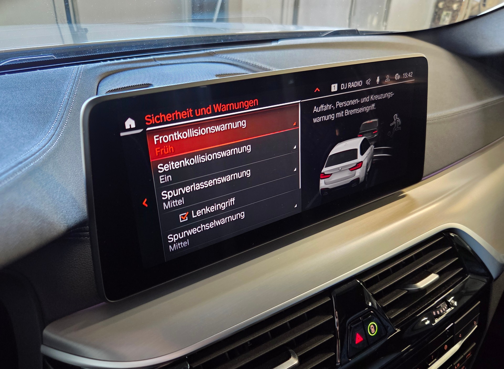 BMW 530d xDrive M-Sport Touring-image-7