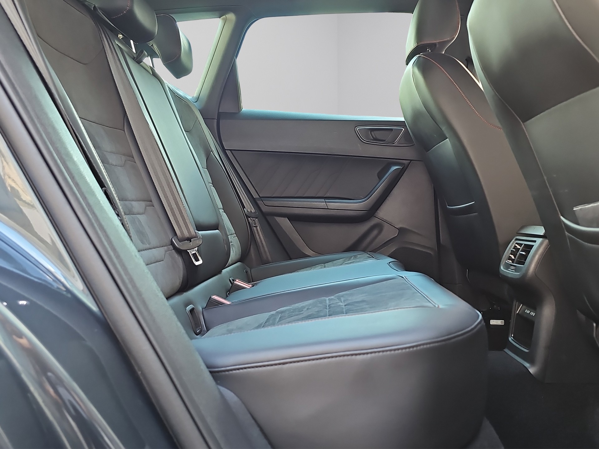 SEAT Ateca 1.5 TSI EVO DSG FR-image-15