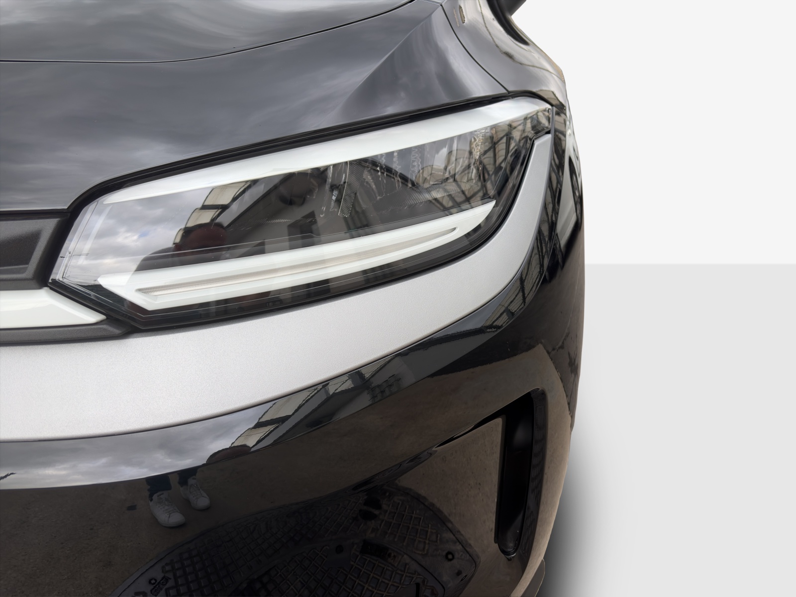 VW ID.Polo 52 kWh Life Edition One-image-14