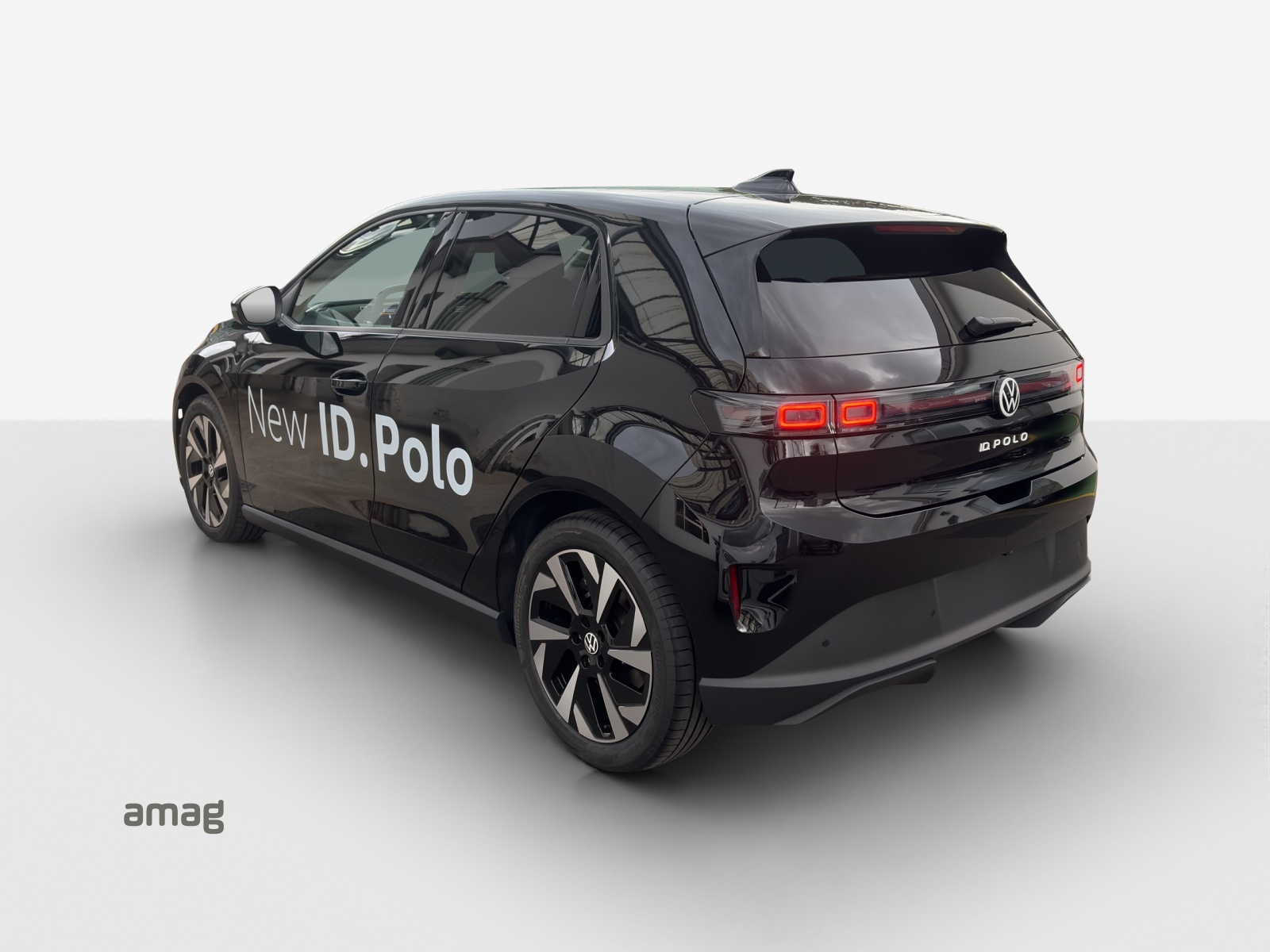 VW ID.Polo 52 kWh Life Edition One-image-2