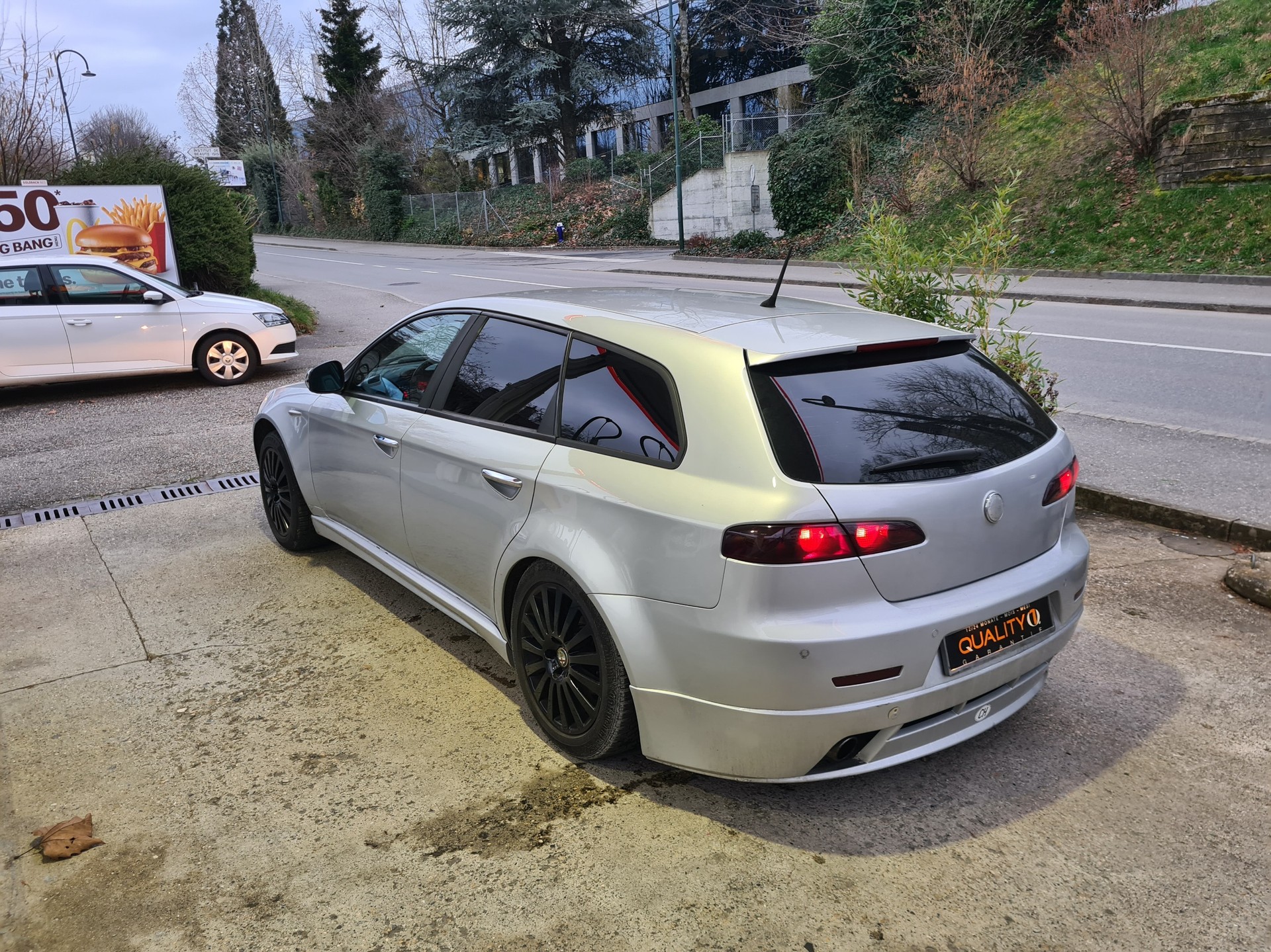 ALFA ROMEO 159 Sportwagon 1.9 JTD Lusso Limited Edition-image-4