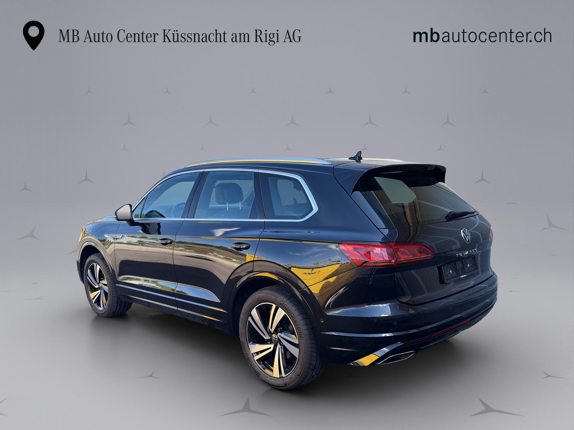 VW Touareg 3.0 V6 TDI 286 R-Line-image-3