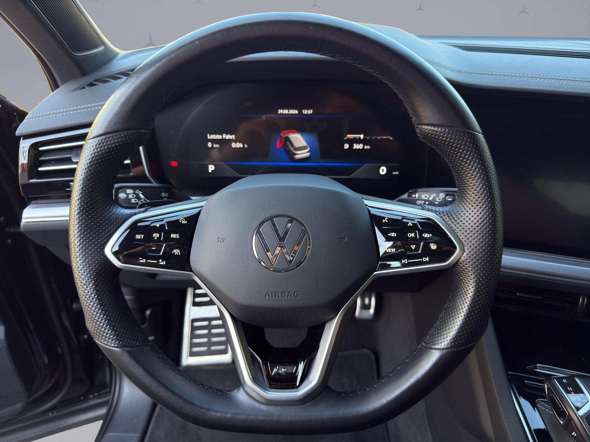 VW Touareg 3.0 V6 TDI 286 R-Line-image-9