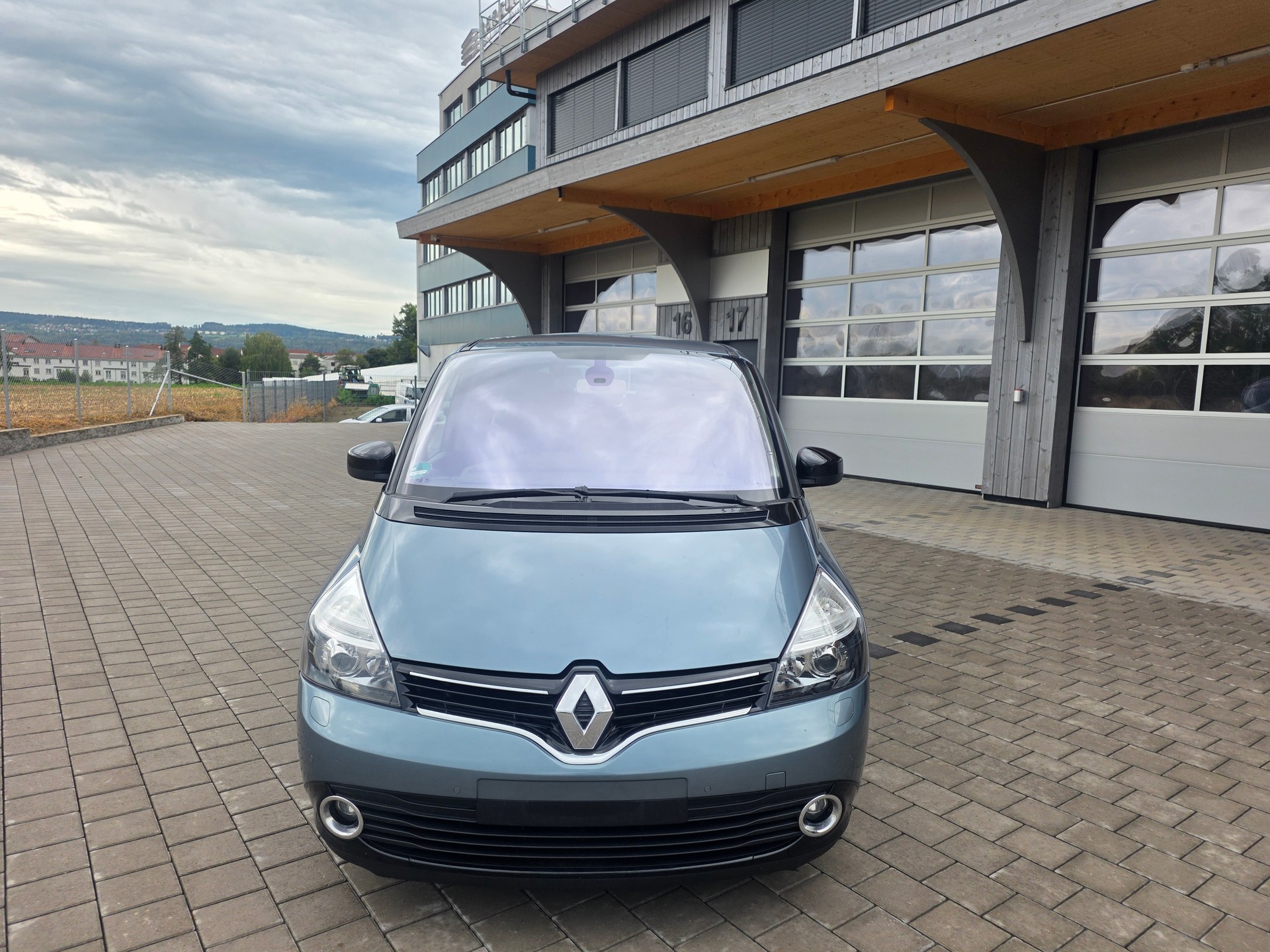 RENAULT Grand Espace 2.0 dCi Swiss Edition-image-1