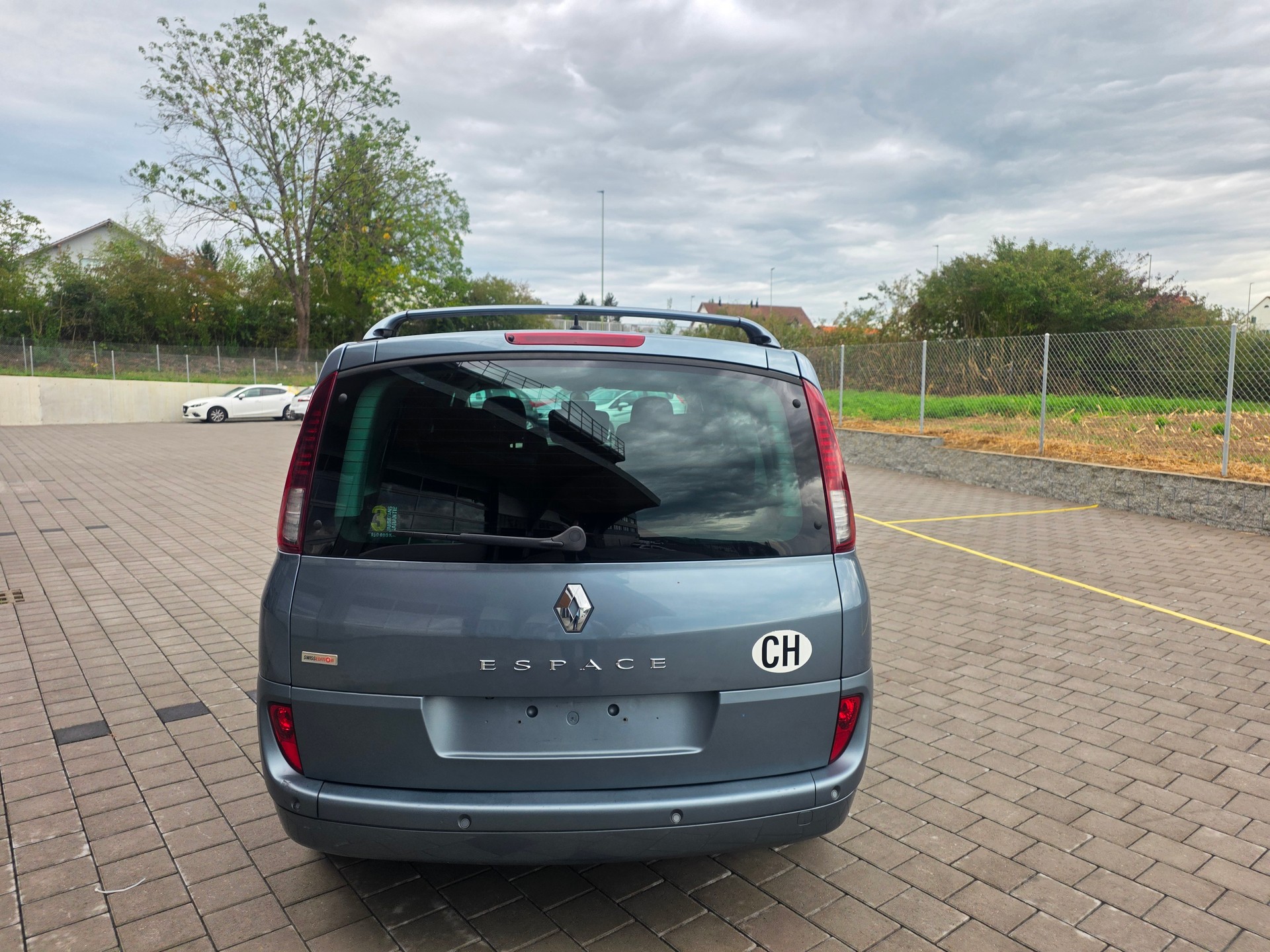 RENAULT Grand Espace 2.0 dCi Swiss Edition-image-8