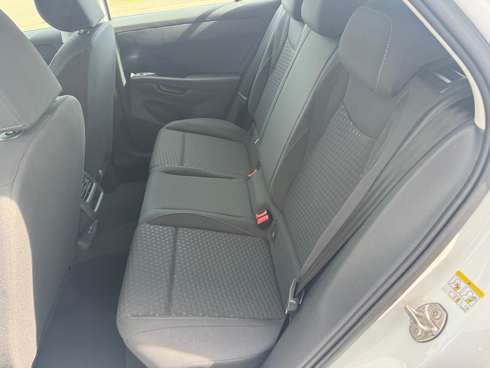 VW T-Roc 1.5 eTSI mHEV Trend DSG-image-5