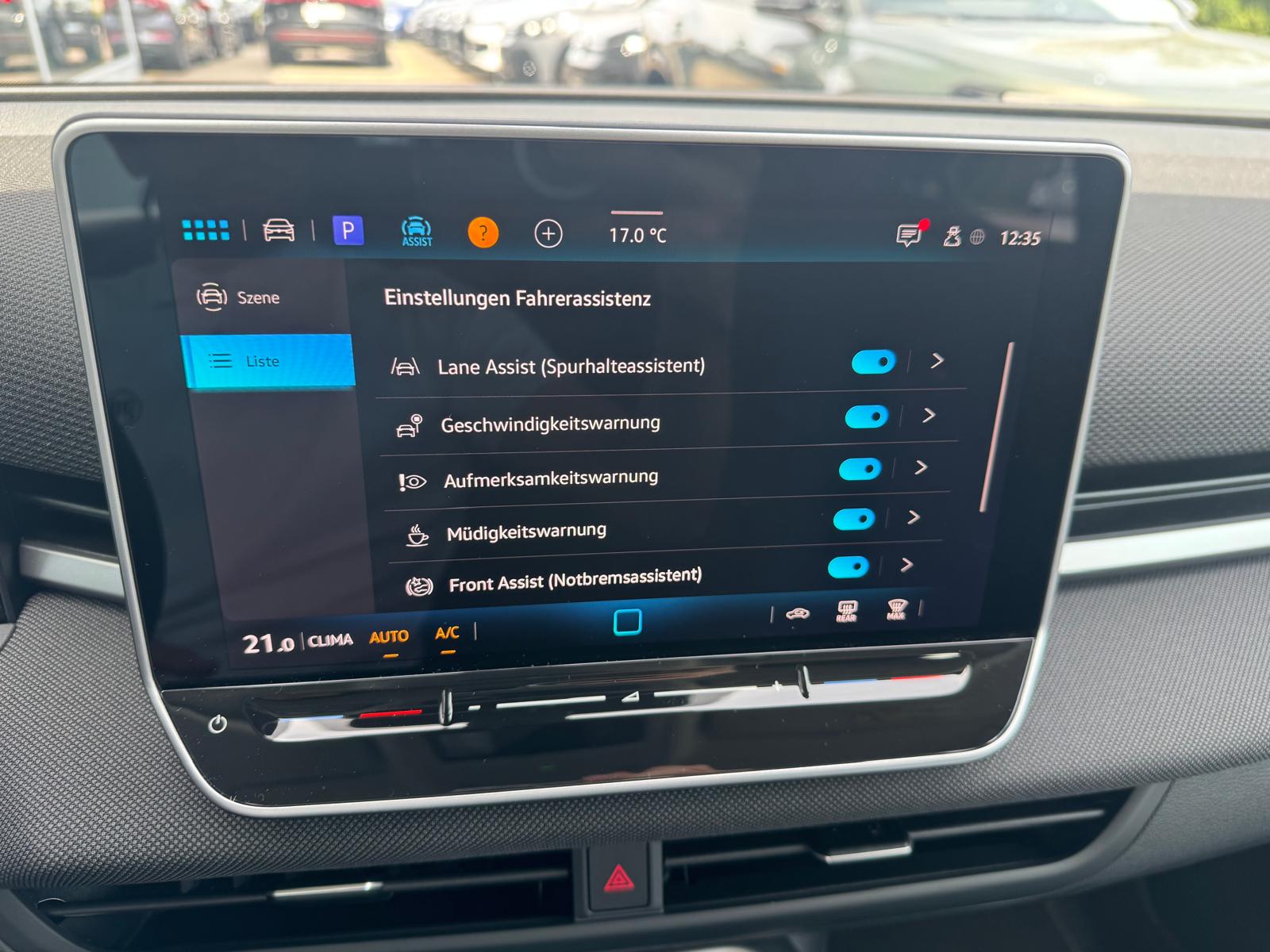 VW T-Roc 1.5 eTSI mHEV Trend DSG-image-10