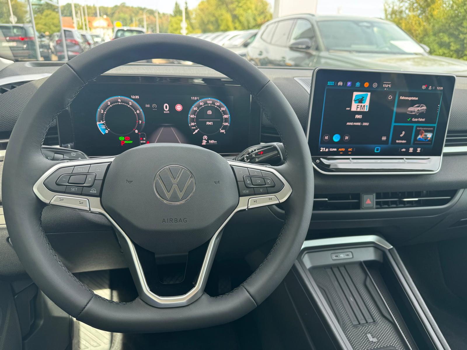 VW T-Roc 1.5 eTSI mHEV Trend DSG-image-8