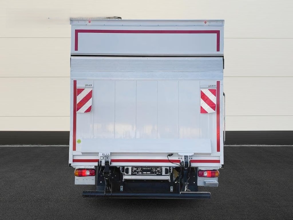 MITSUBISHI FUSO Canter 7C18 Koffer LBW KlimaA LED PDC-image-3