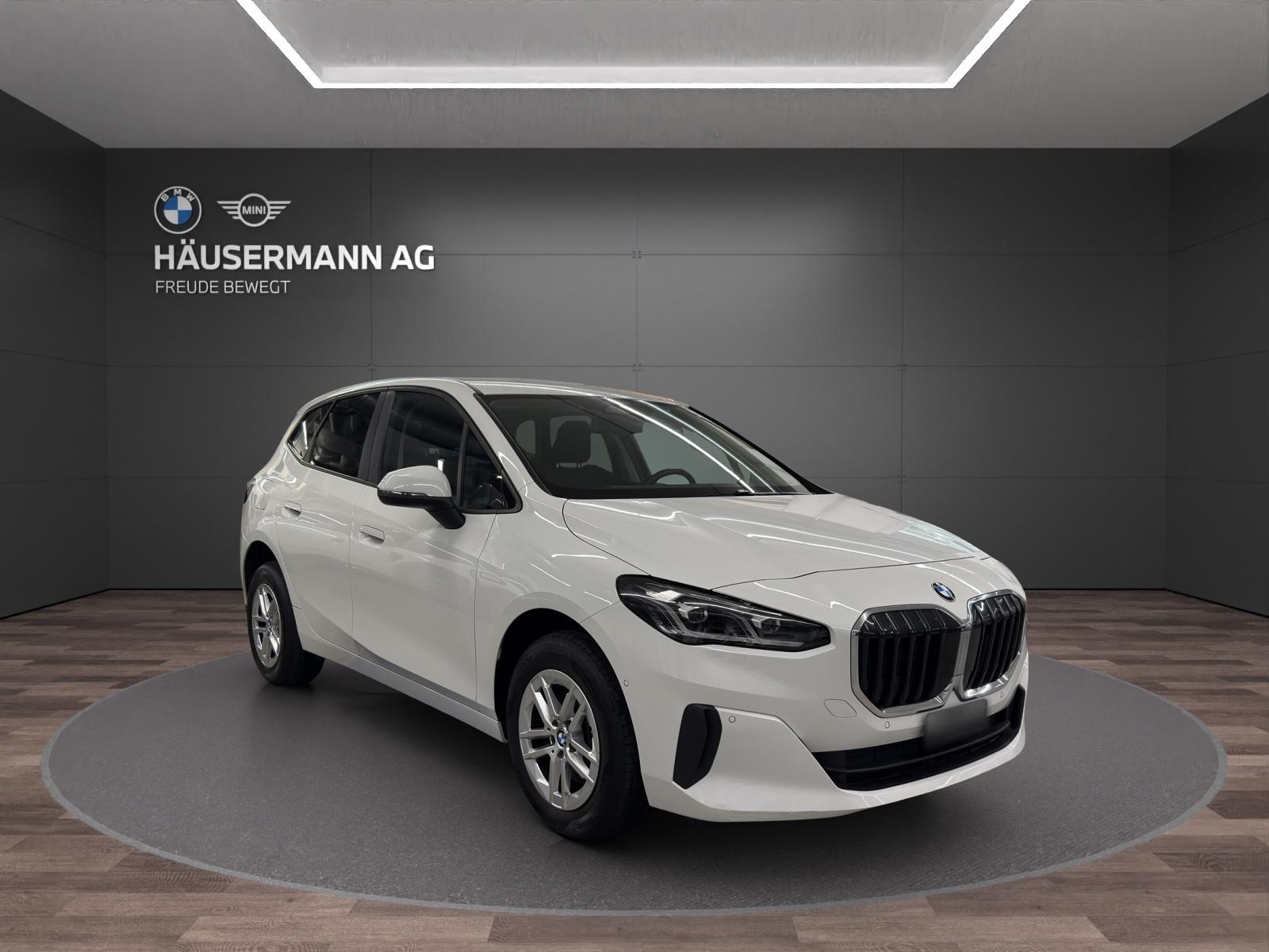 BMW 218d Active Tourer-image-2