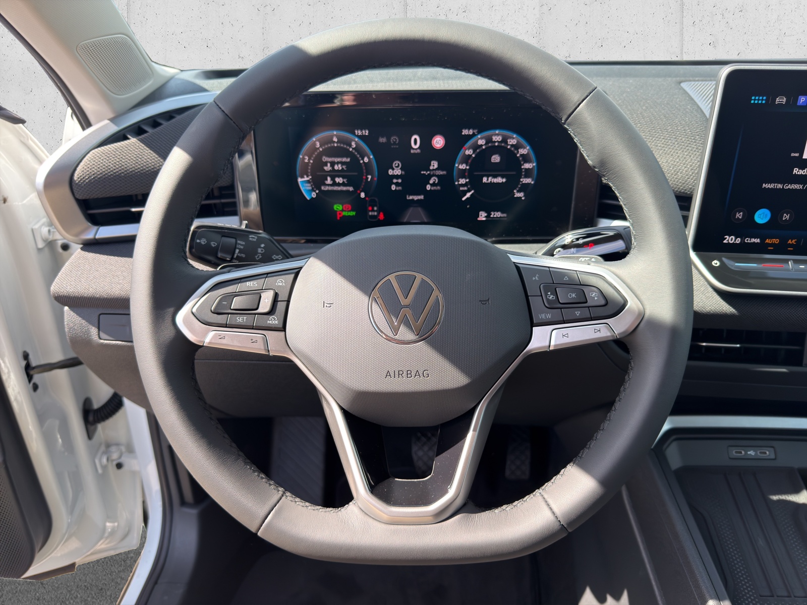 VW T-Roc 1.5 eTSI mHEV Trend DSG-image-9