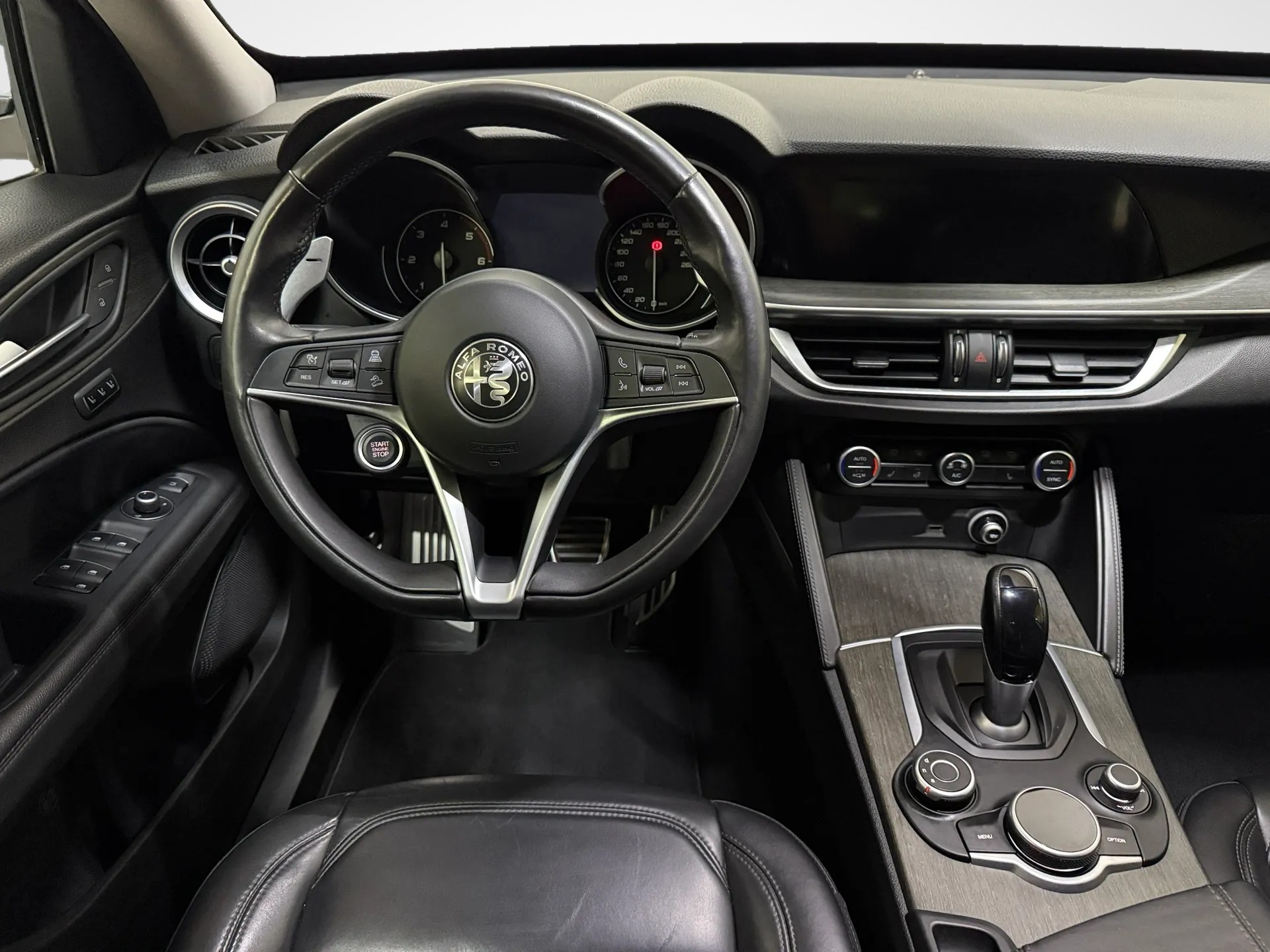 ALFA ROMEO Stelvio 2.2 JTDM Executive Q4 Automatic-image-14