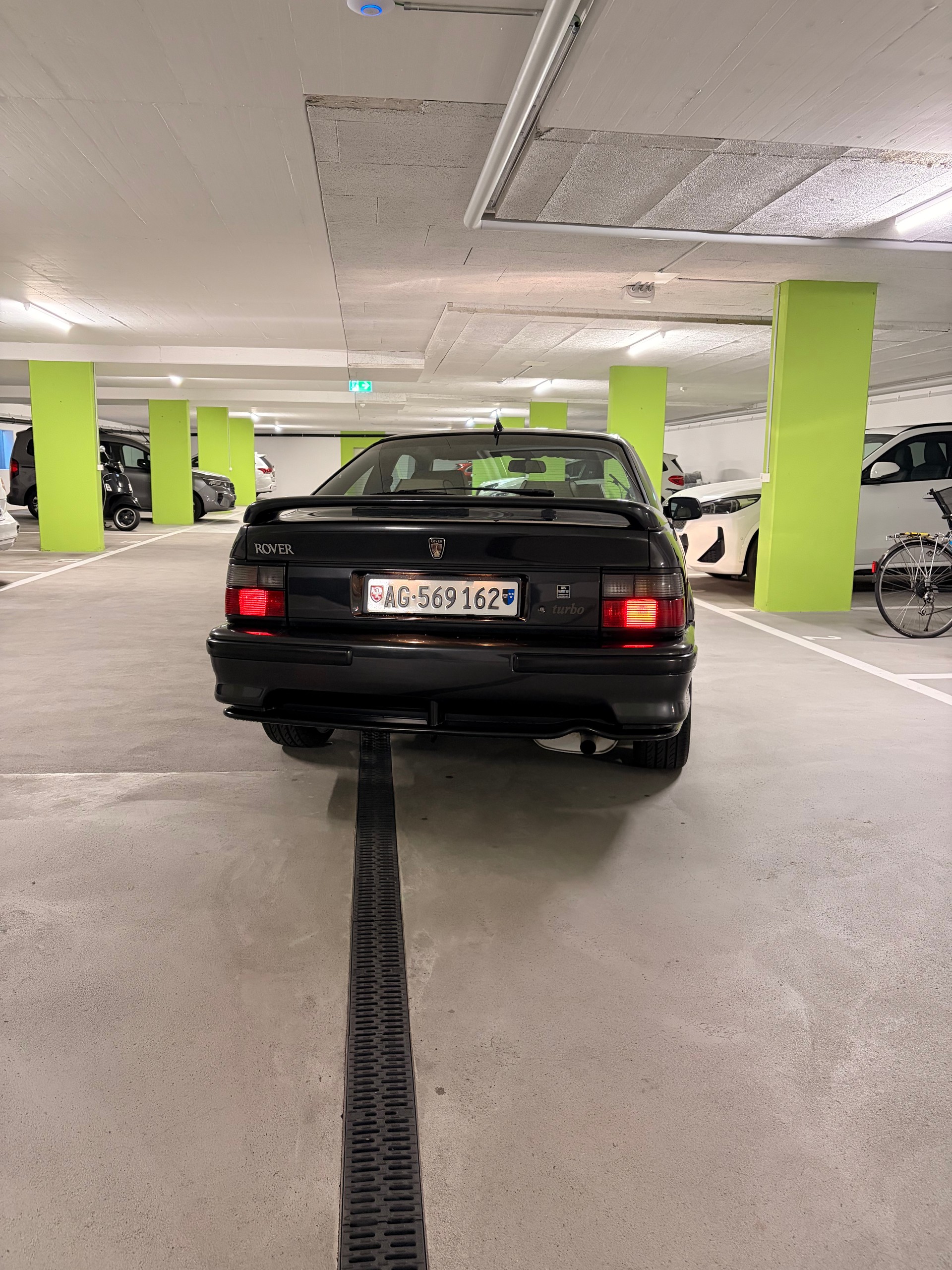 ROVER 2.0i Turbo-image-1