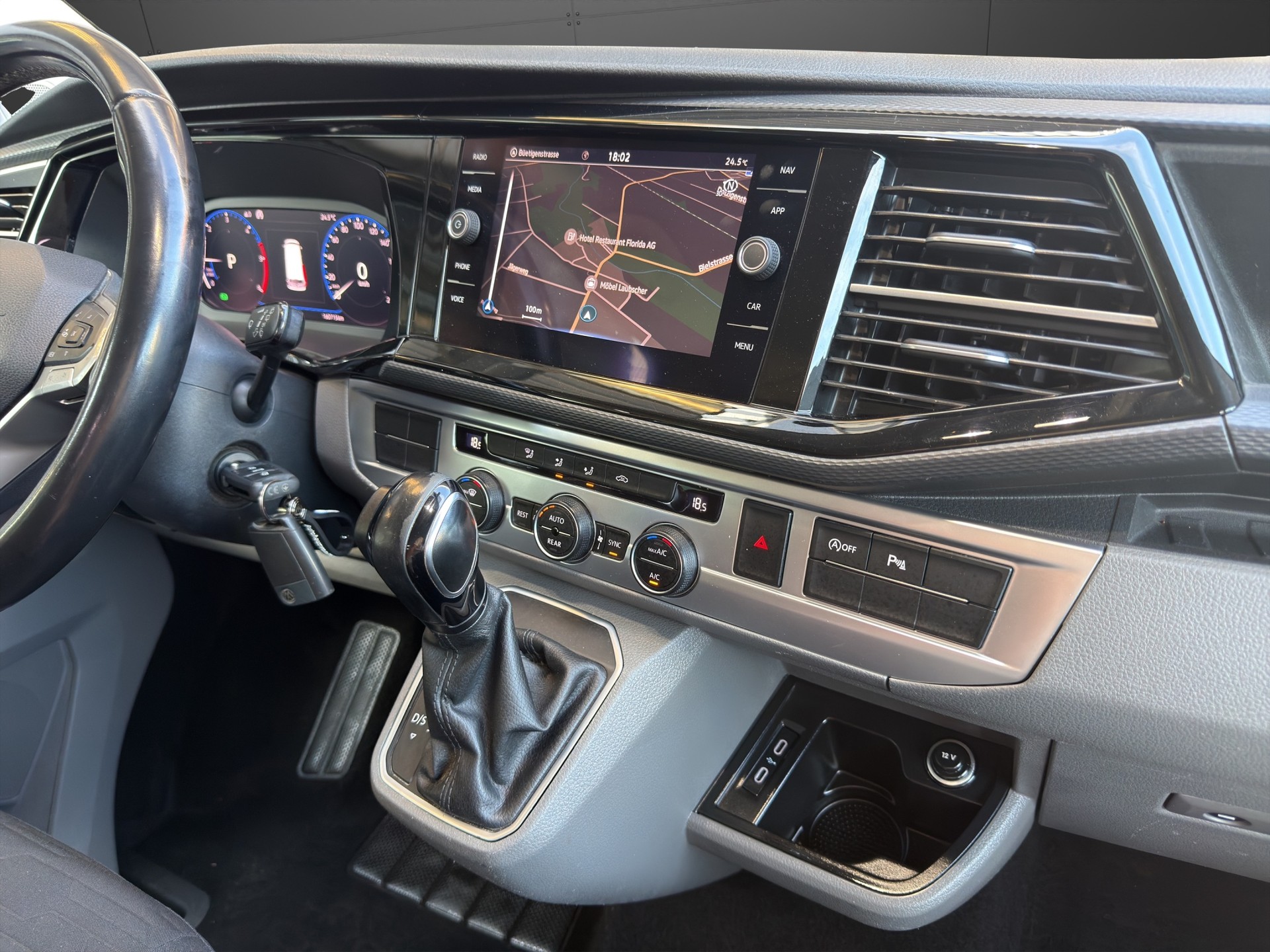 VW T6.1 Caravelle 2.0 BiTDI Comfortline Liberty DSG-image-17