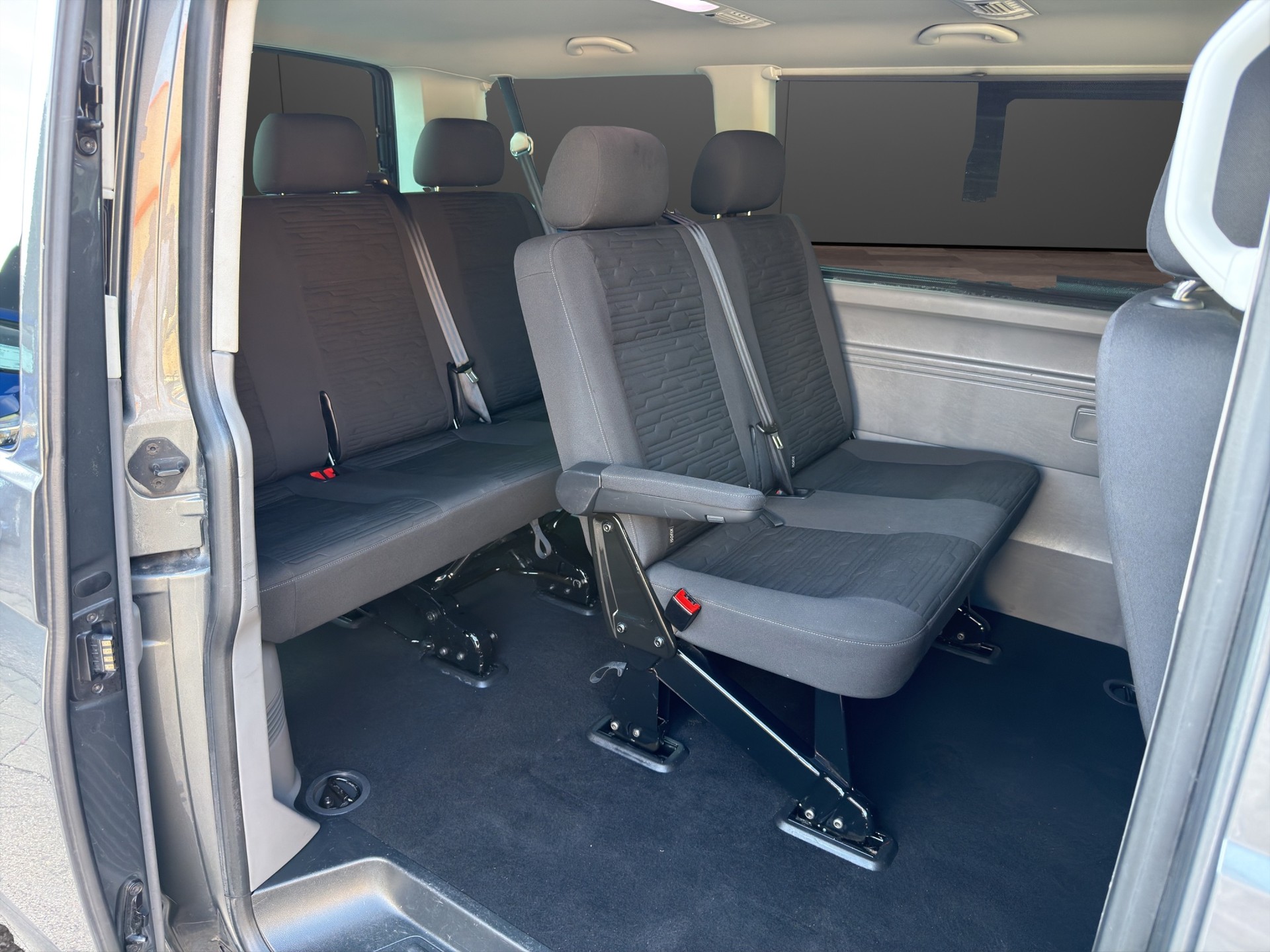 VW T6.1 Caravelle 2.0 BiTDI Comfortline Liberty DSG-image-21