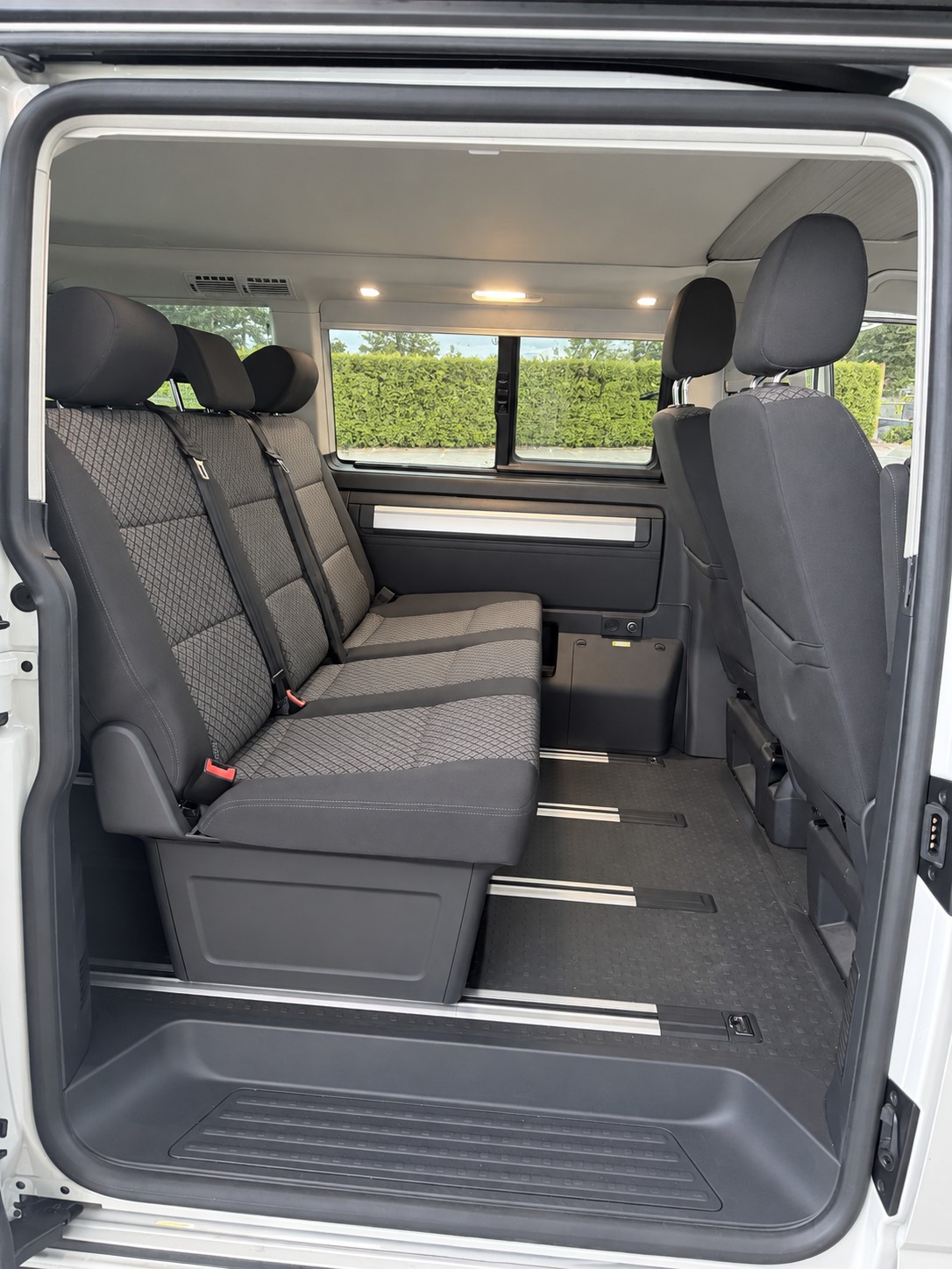VW 6.1 Beach Last Edition-image-5