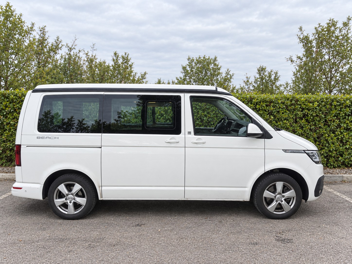 VW 6.1 Beach Last Edition-image-9