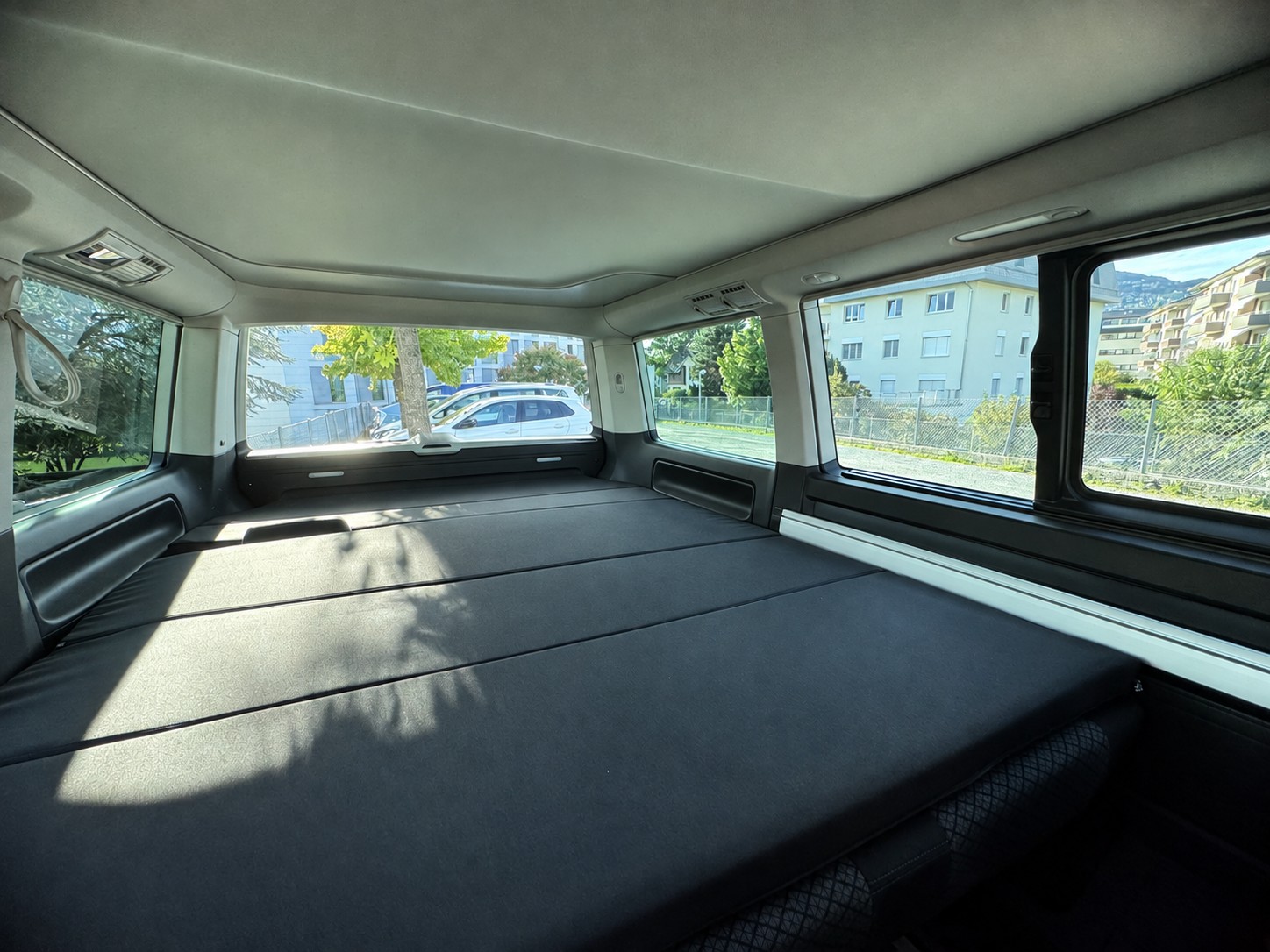 VW 6.1 Beach Last Edition-image-12