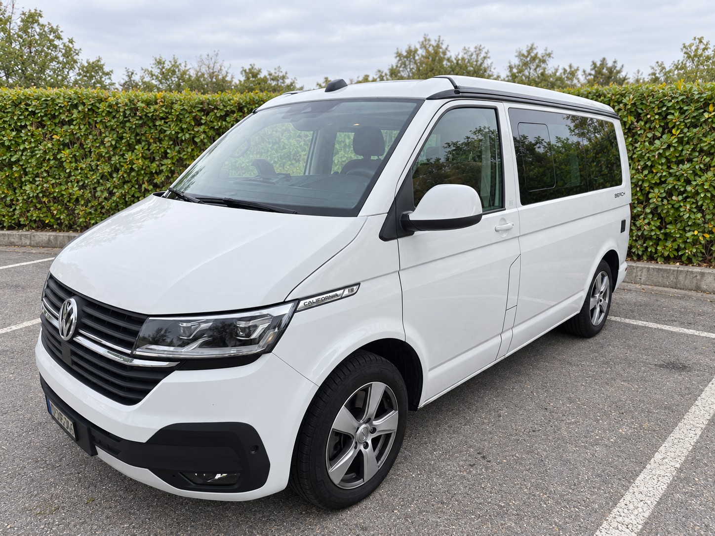 VW 6.1 Beach Last Edition-image-2