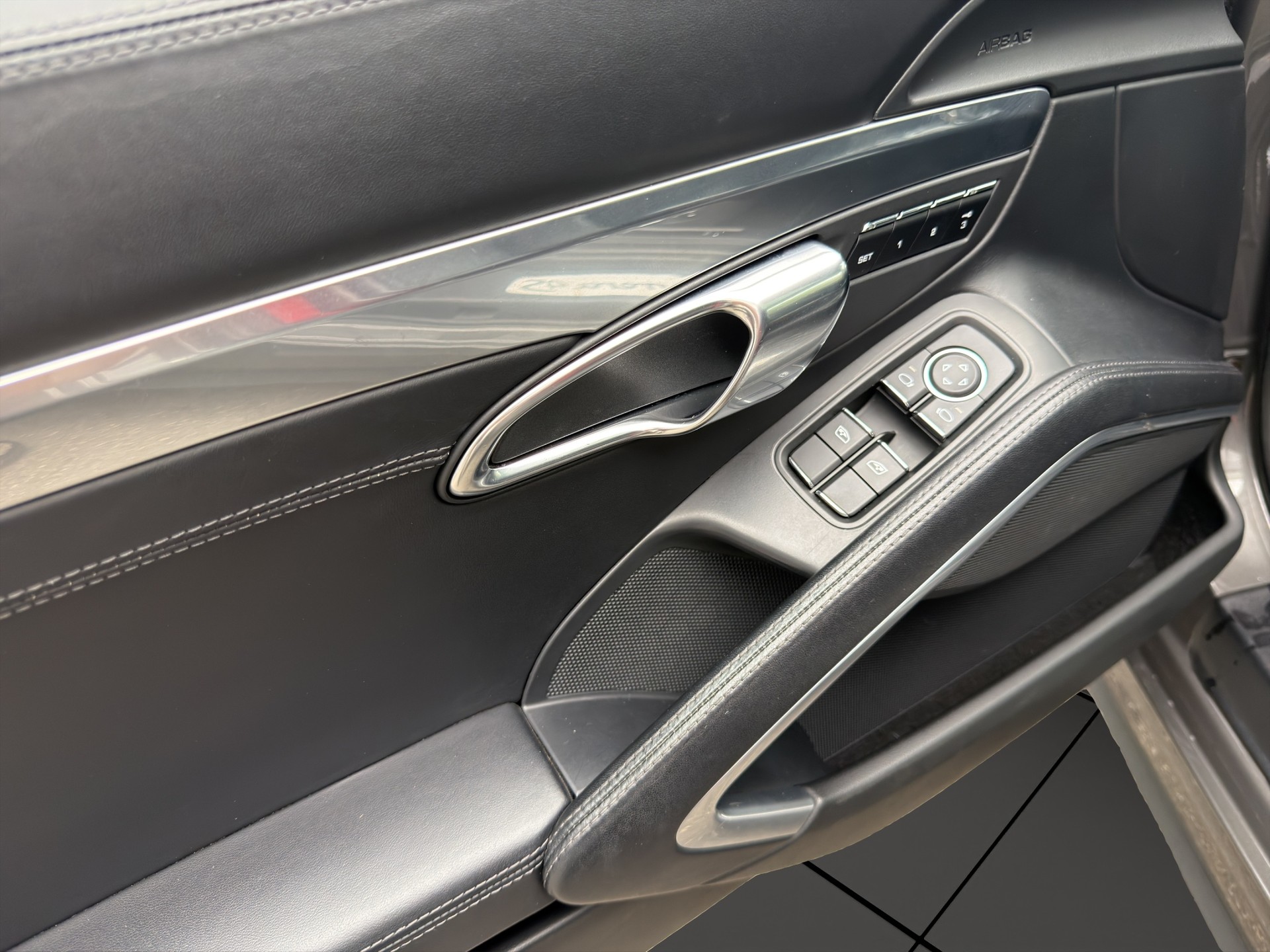 PORSCHE 911 Carrera 4S PDK-image-19