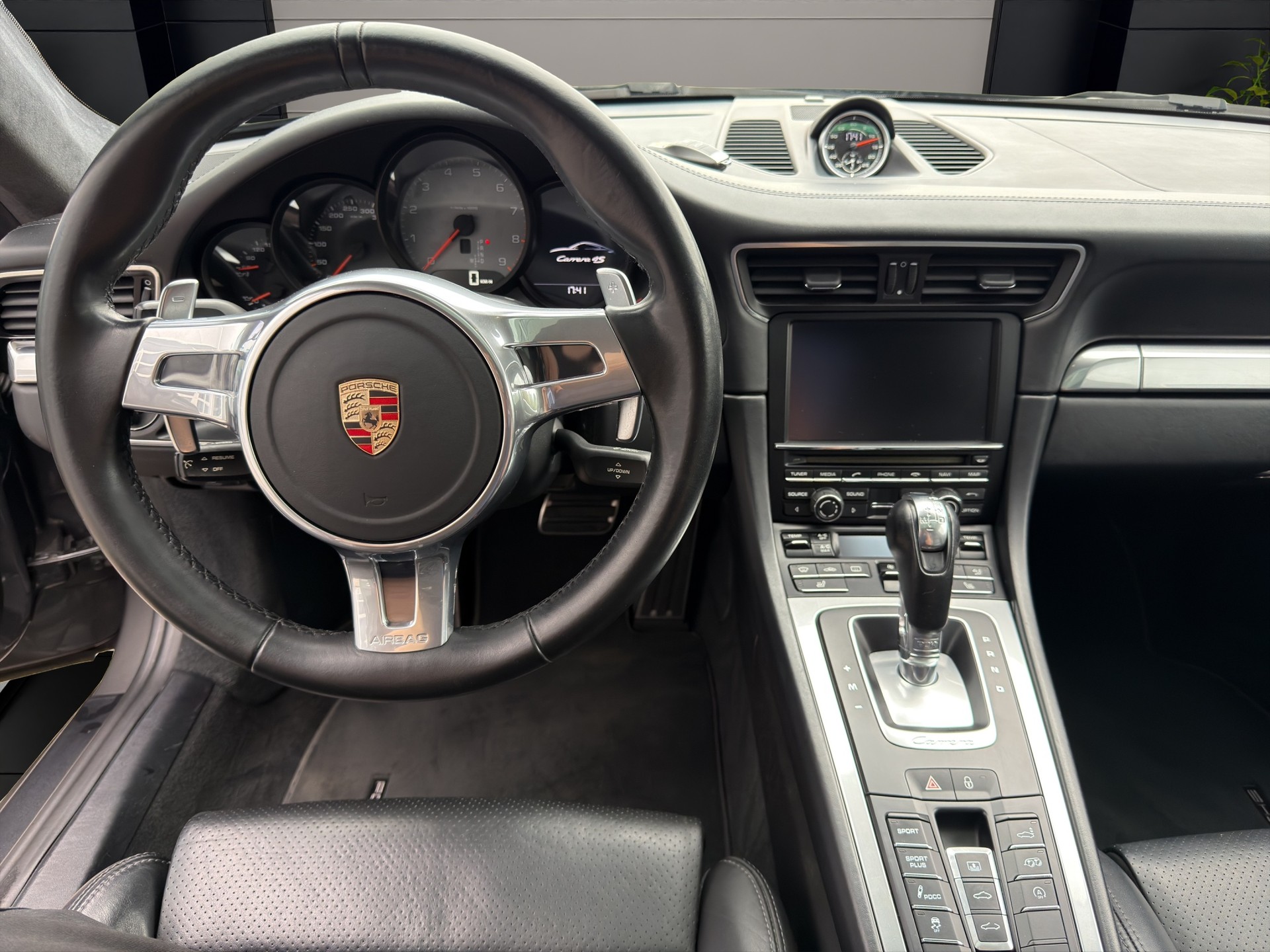 PORSCHE 911 Carrera 4S PDK-image-9