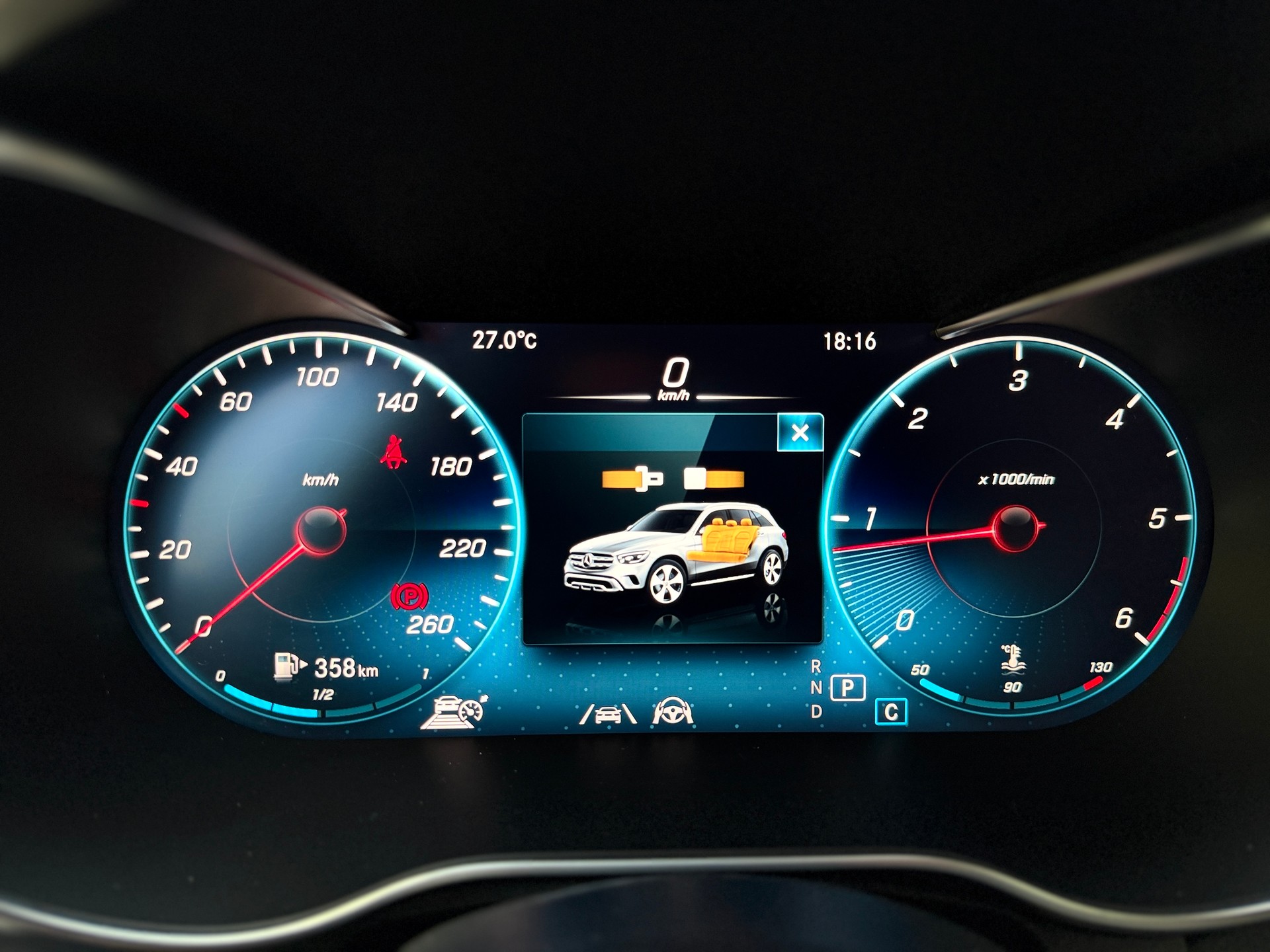MERCEDES-BENZ GLC 300 d AMG Line 4Matic 9G-Tronic-image-22