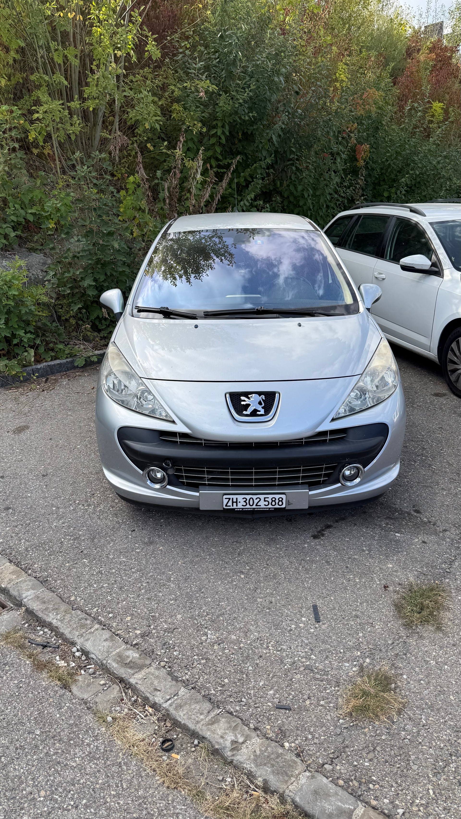 PEUGEOT 207 1.6 16V Sport Automatic-image-1