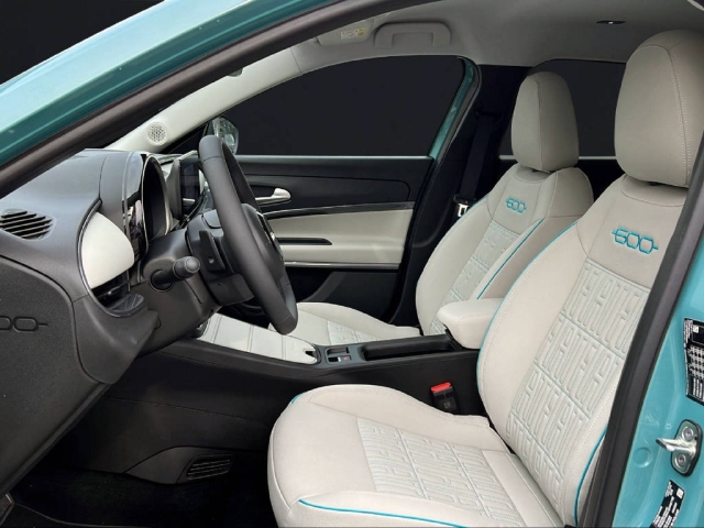 FIAT 600 1.2 Hybrid 136 La Prima-image-8