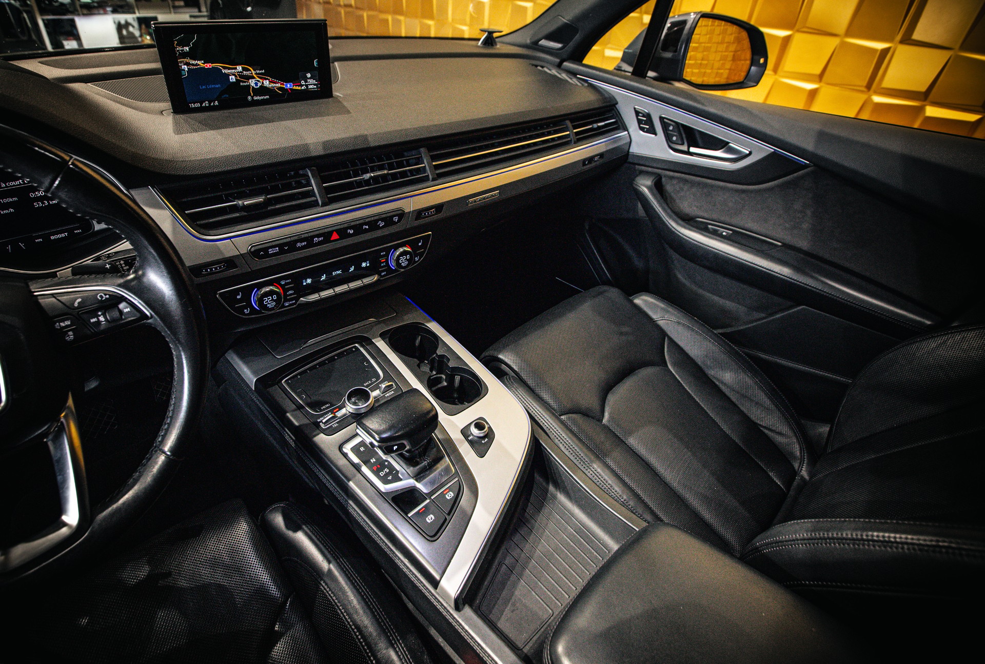 AUDI Q7 3.0 TDI ultra quattro tiptronic-image-18
