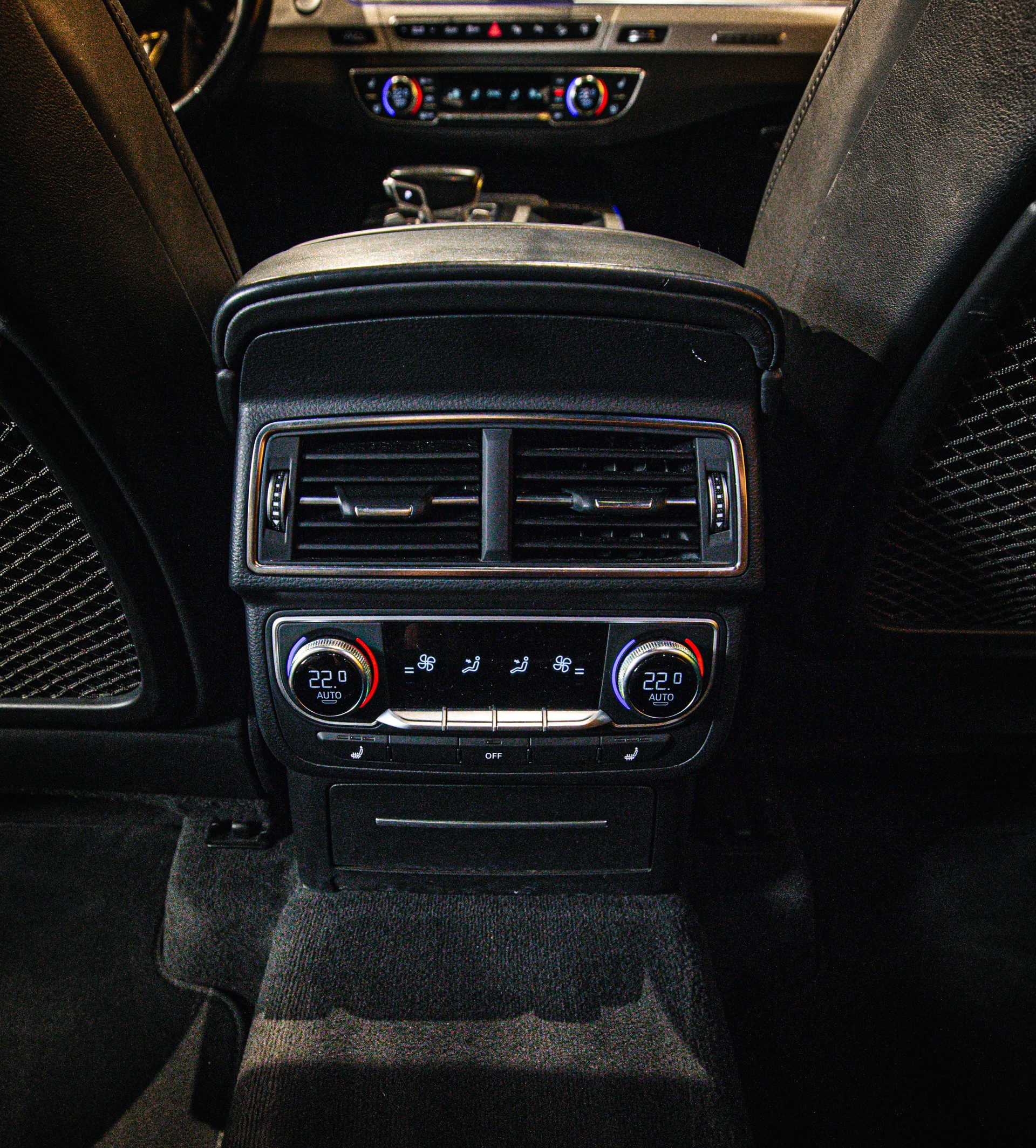 AUDI Q7 3.0 TDI ultra quattro tiptronic-image-14