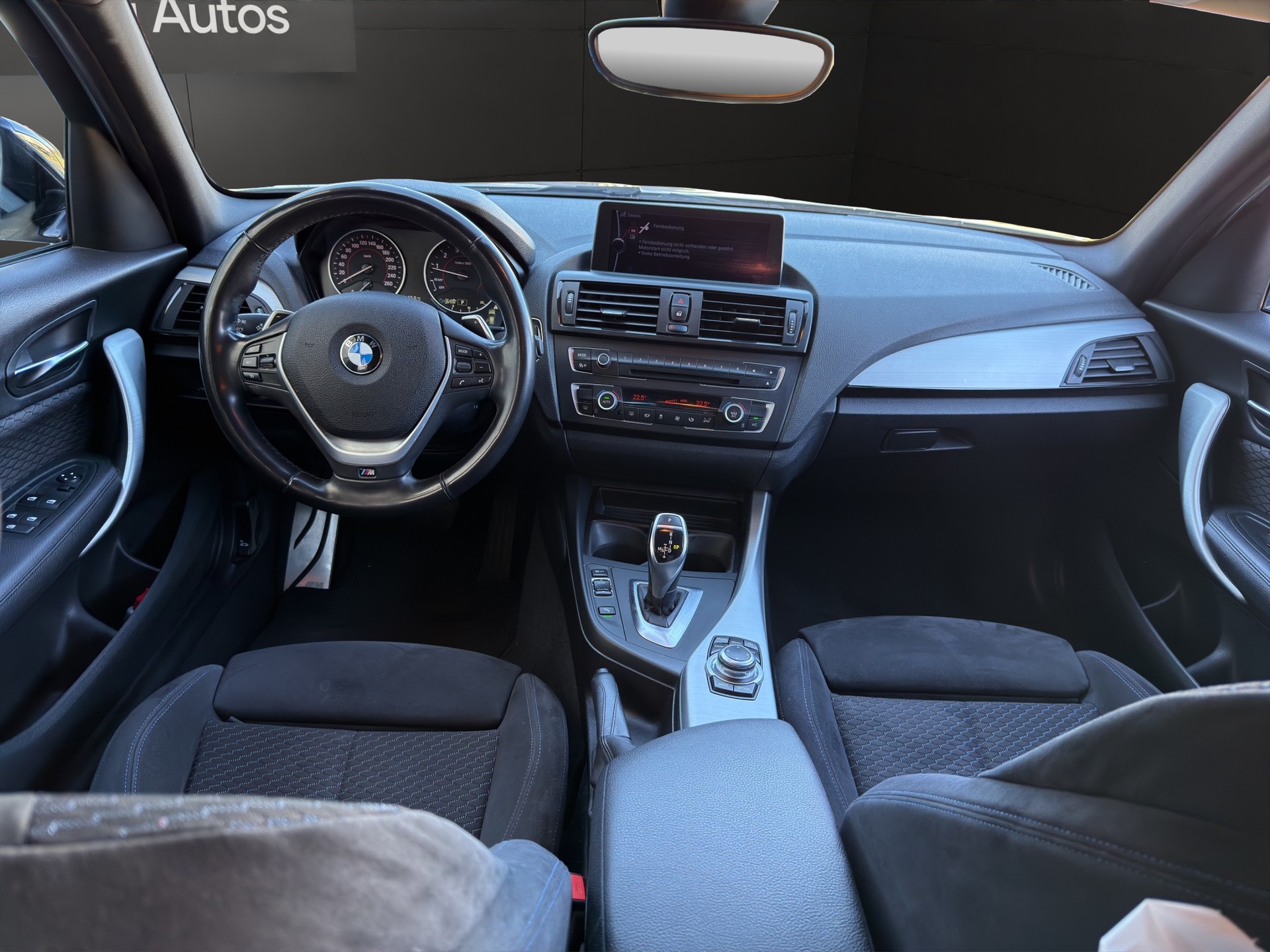 BMW M135i xDrive Steptronic-image-10