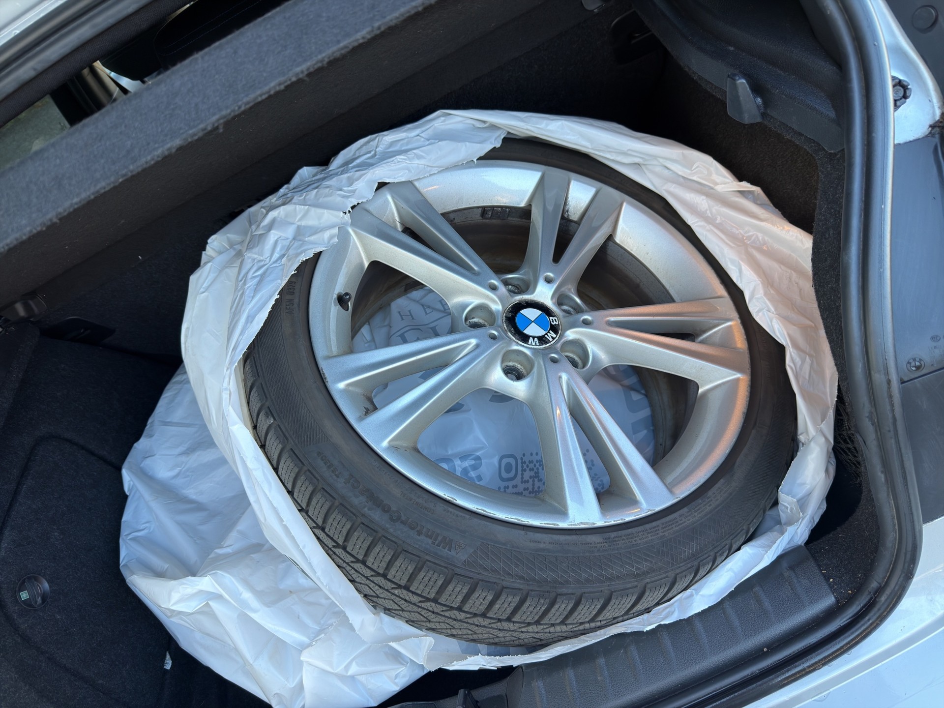 BMW M135i xDrive Steptronic-image-17
