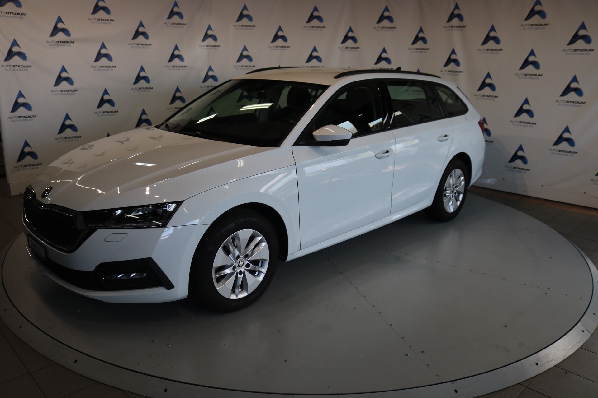 SKODA Octavia Combi 2.0 TDI DSG Ambition 4x4-image-12