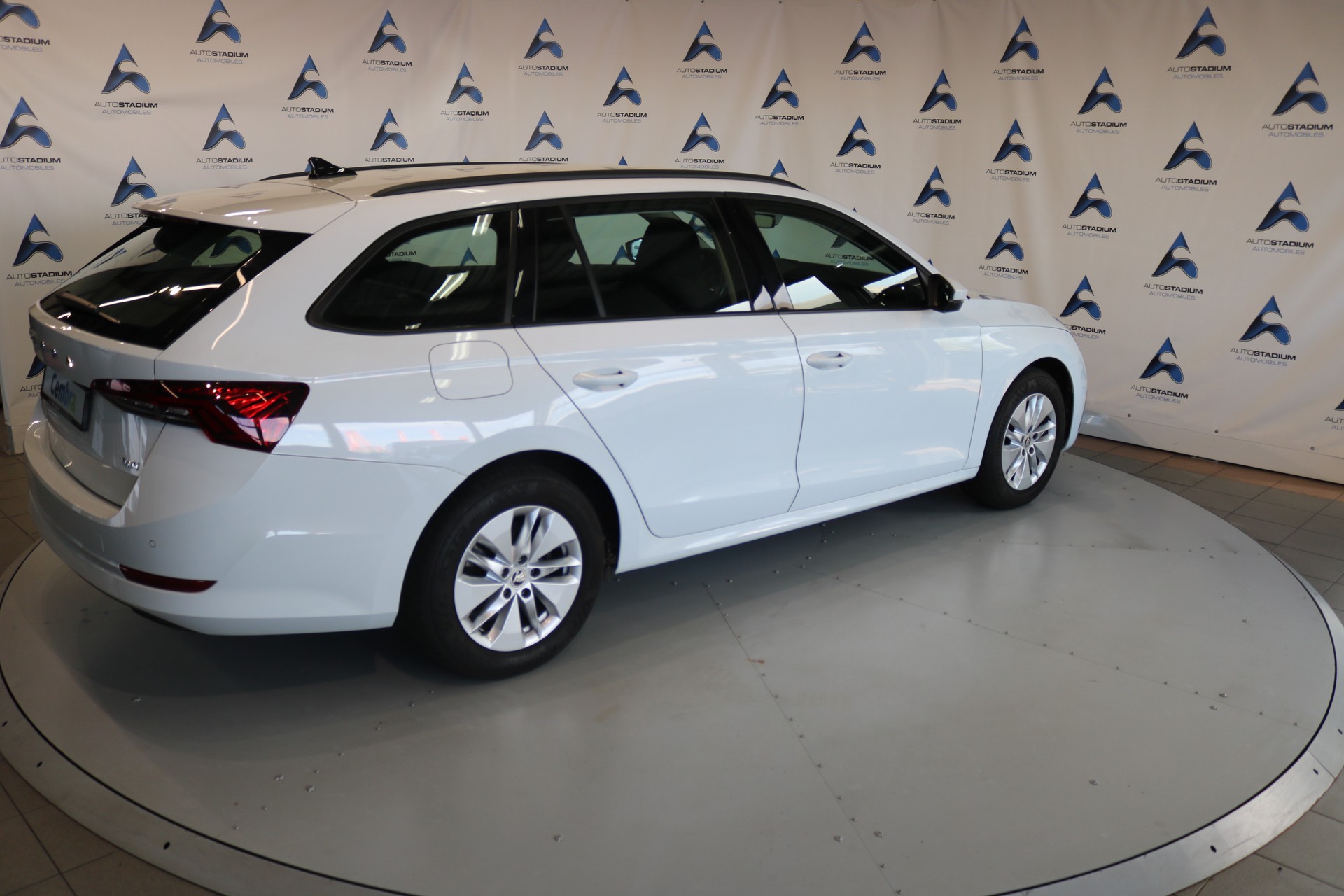 SKODA Octavia Combi 2.0 TDI DSG Ambition 4x4-image-25