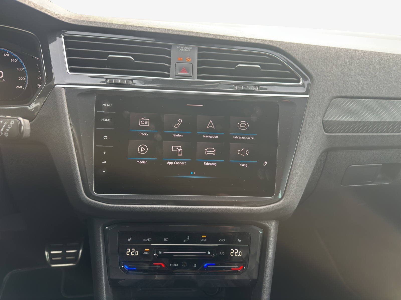 VW Tiguan 2.0TSI R-Line 4Motion DSG-image-10