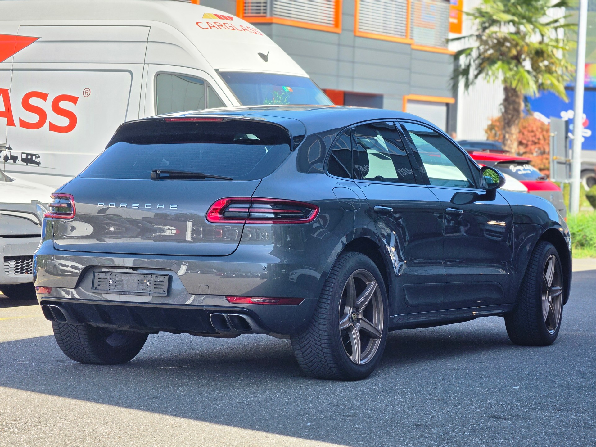 PORSCHE Macan Turbo PDK-image-4