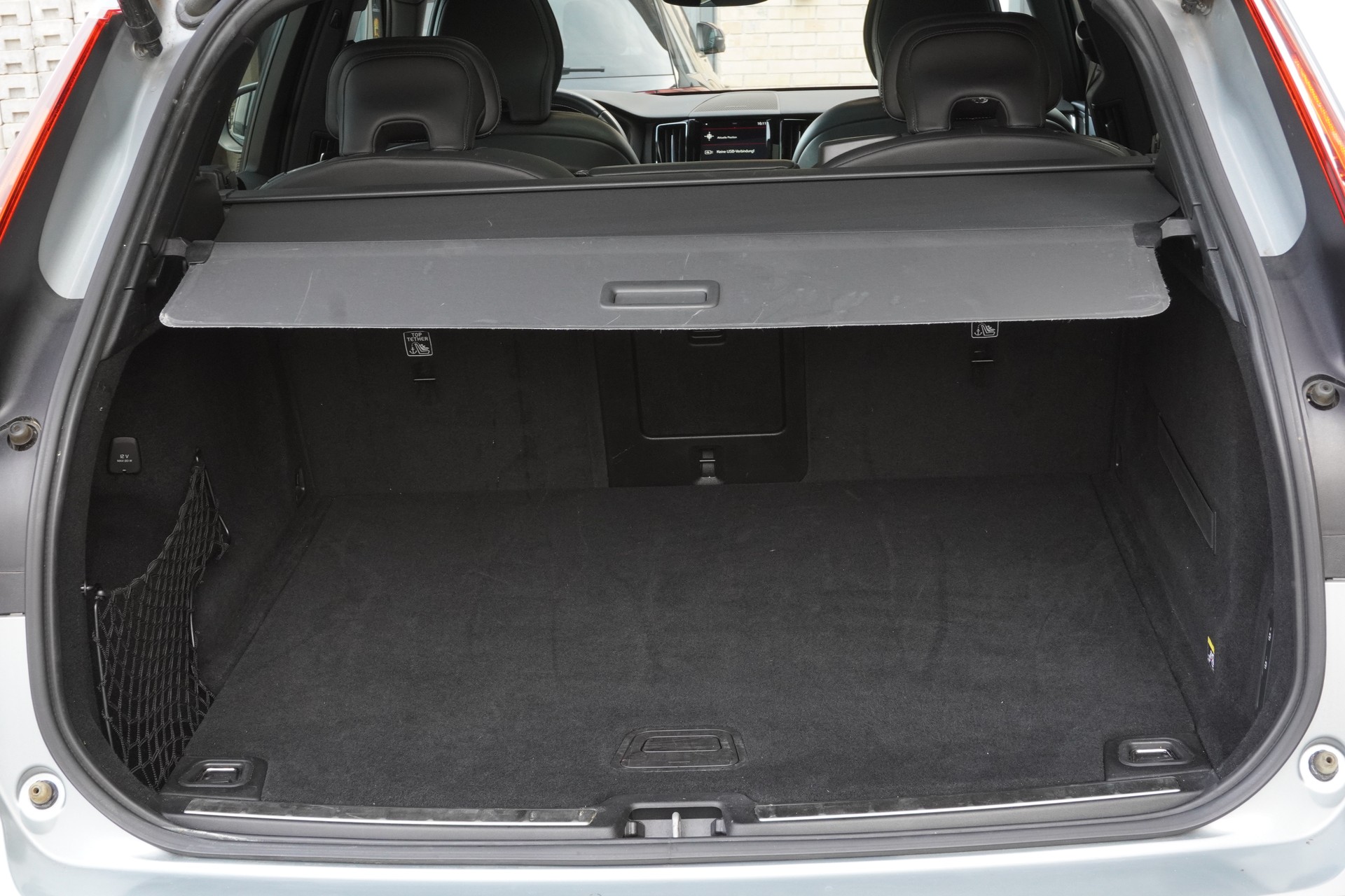 VOLVO XC60 D4 R-Design Geartronic-image-14