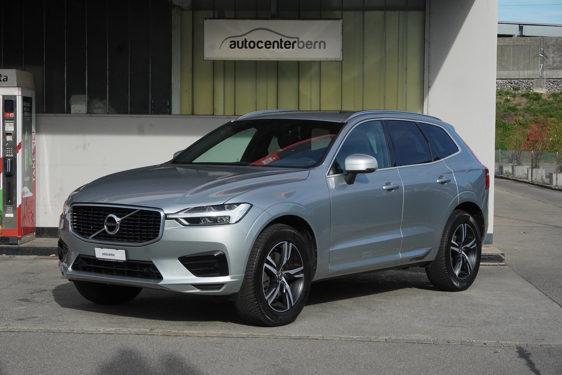 VOLVO XC60 D4 R-Design Geartronic-image-0