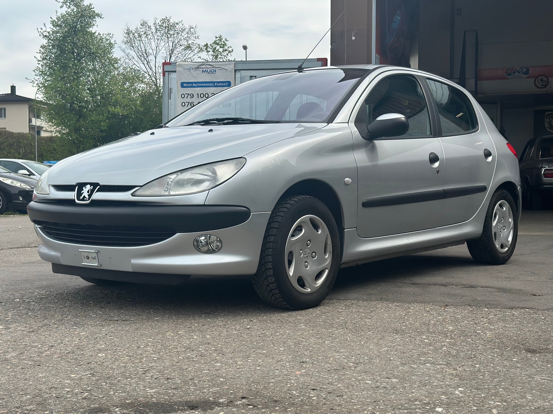 PEUGEOT 206 1.6 16V (XT) Premium-image-7
