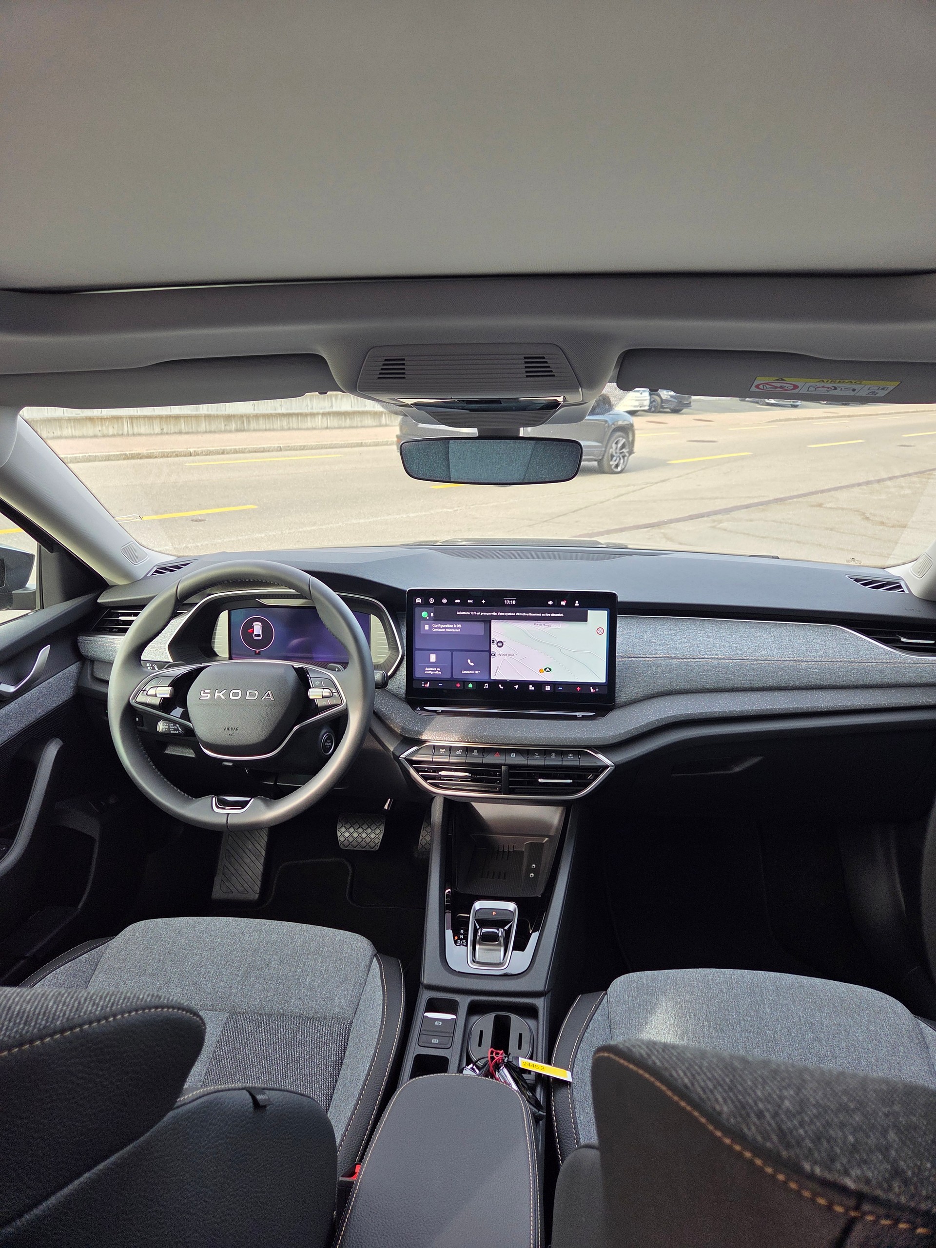SKODA Octavia Combi 2.0 TSI DSG Selection 4x4-image-4