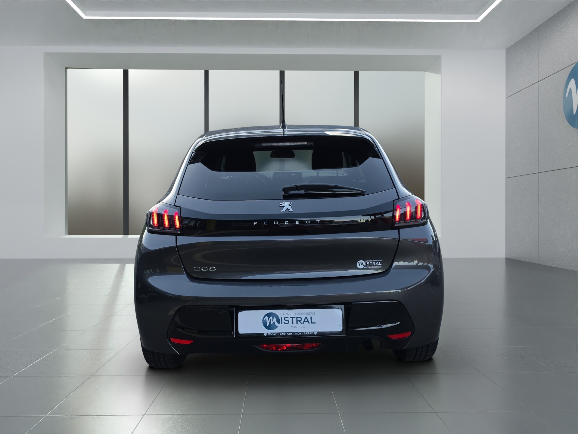 PEUGEOT 208 1.2 PureTech 100 Allure-showroom-element-3