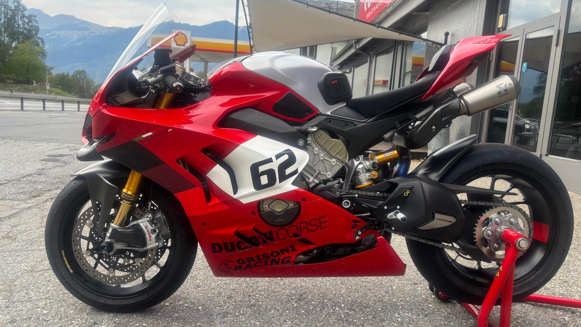 DUCATI Panigale V4 R