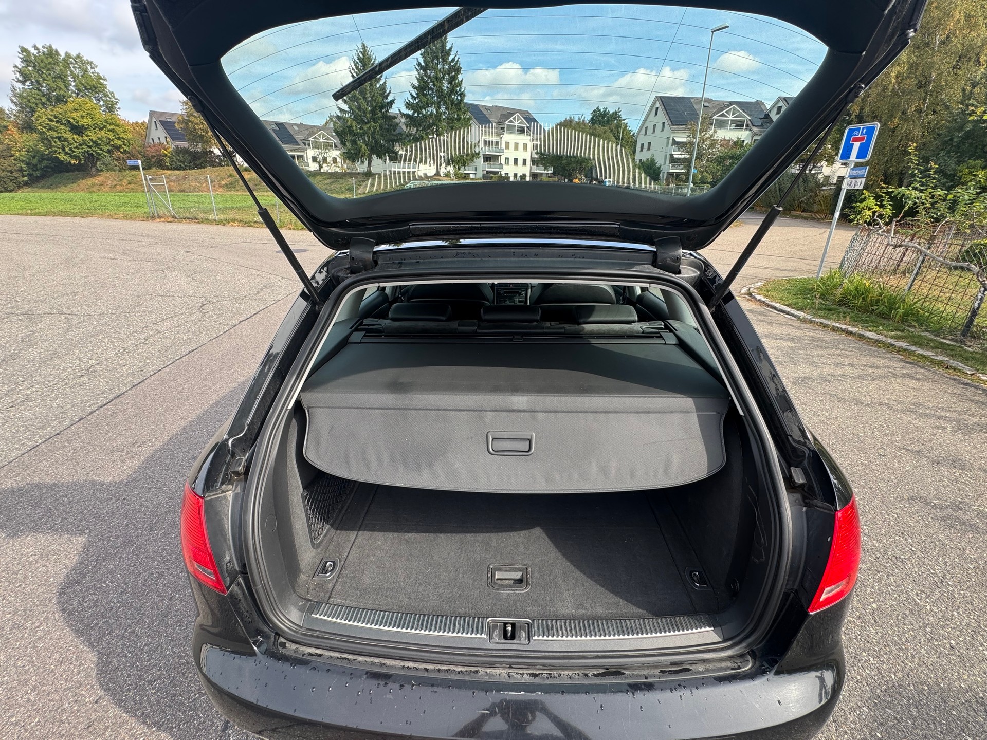 AUDI A4 Avant 2.0 Turbo FSI quattro-image-6