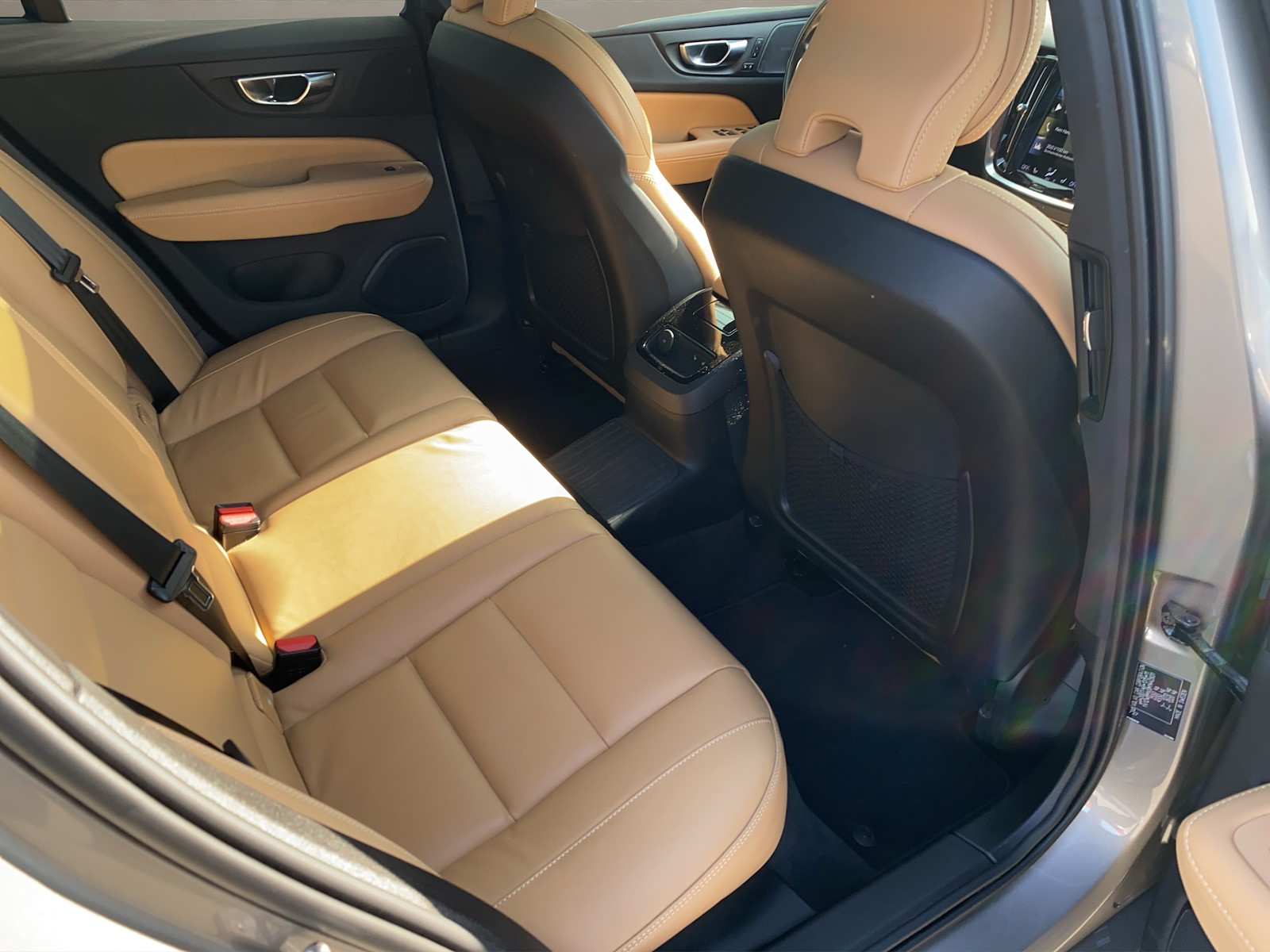 VOLVO V60 2.0 T8 TE Inscription eAWD-image-11