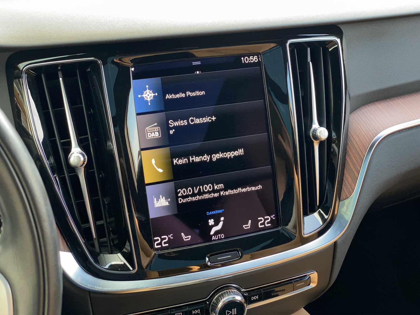 VOLVO V60 2.0 T8 TE Inscription eAWD-image-13
