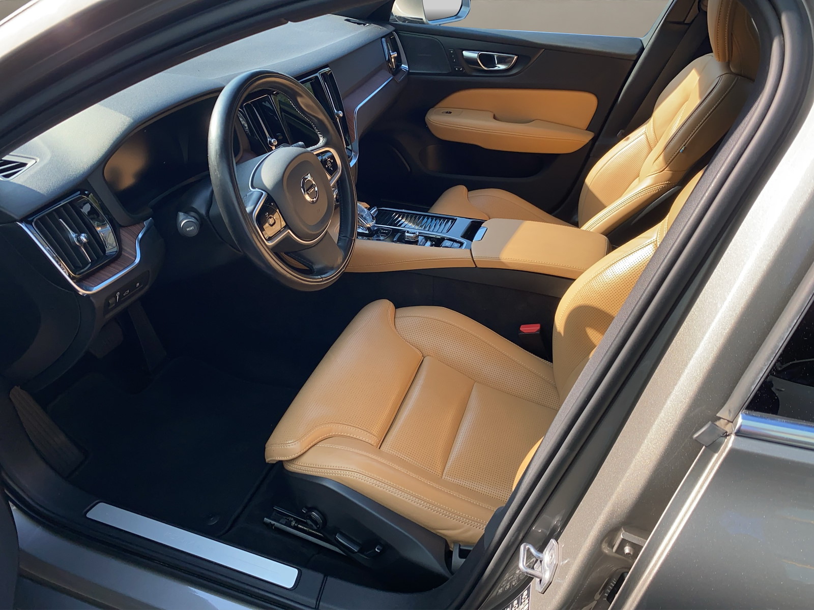 VOLVO V60 2.0 T8 TE Inscription eAWD-image-8
