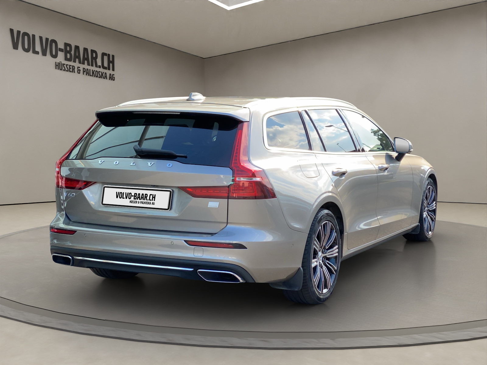 VOLVO V60 2.0 T8 TE Inscription eAWD-image-4