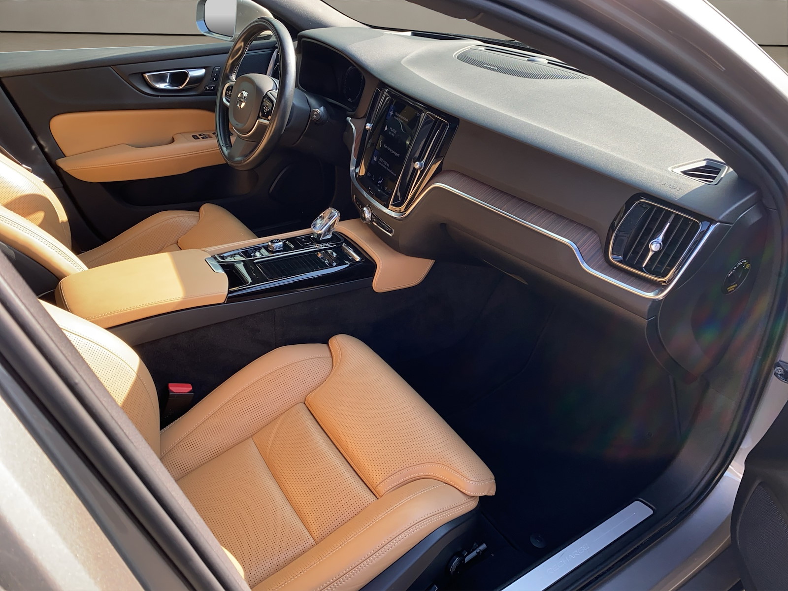 VOLVO V60 2.0 T8 TE Inscription eAWD-image-10